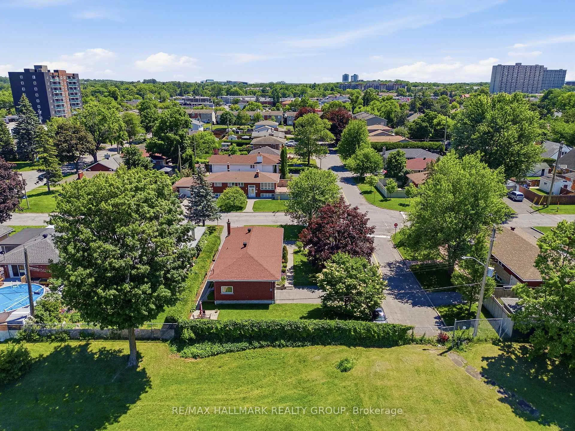 Photo 31 of 507 Sirois Avenue, Ottawa, Overbrook/Castle Heights — HOMEH