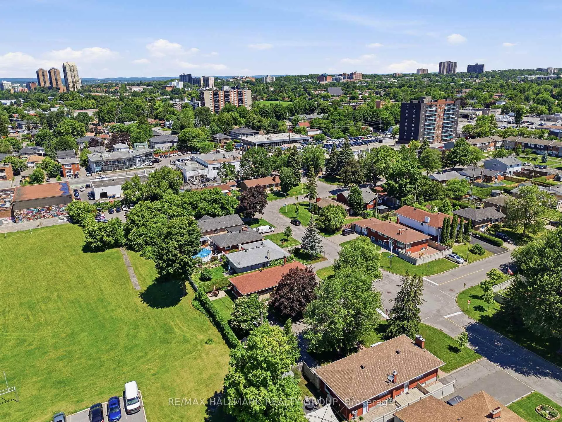 Photo 32 of 507 Sirois Avenue, Ottawa, Overbrook/Castle Heights — HOMEH