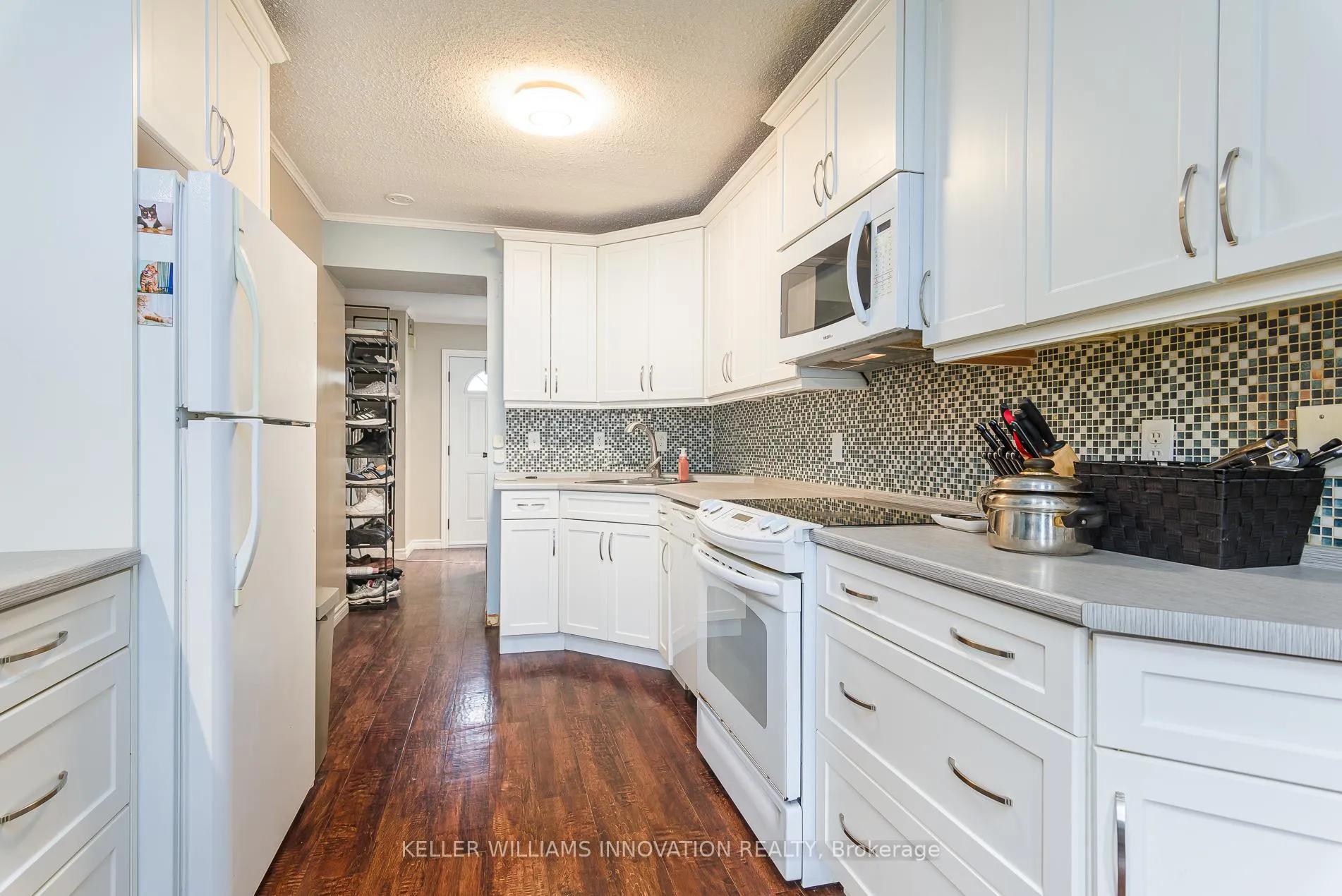 Photo 7 of Unit 32, 121 University Avenue E, Waterloo, Downtown Waterloo — HOMEH