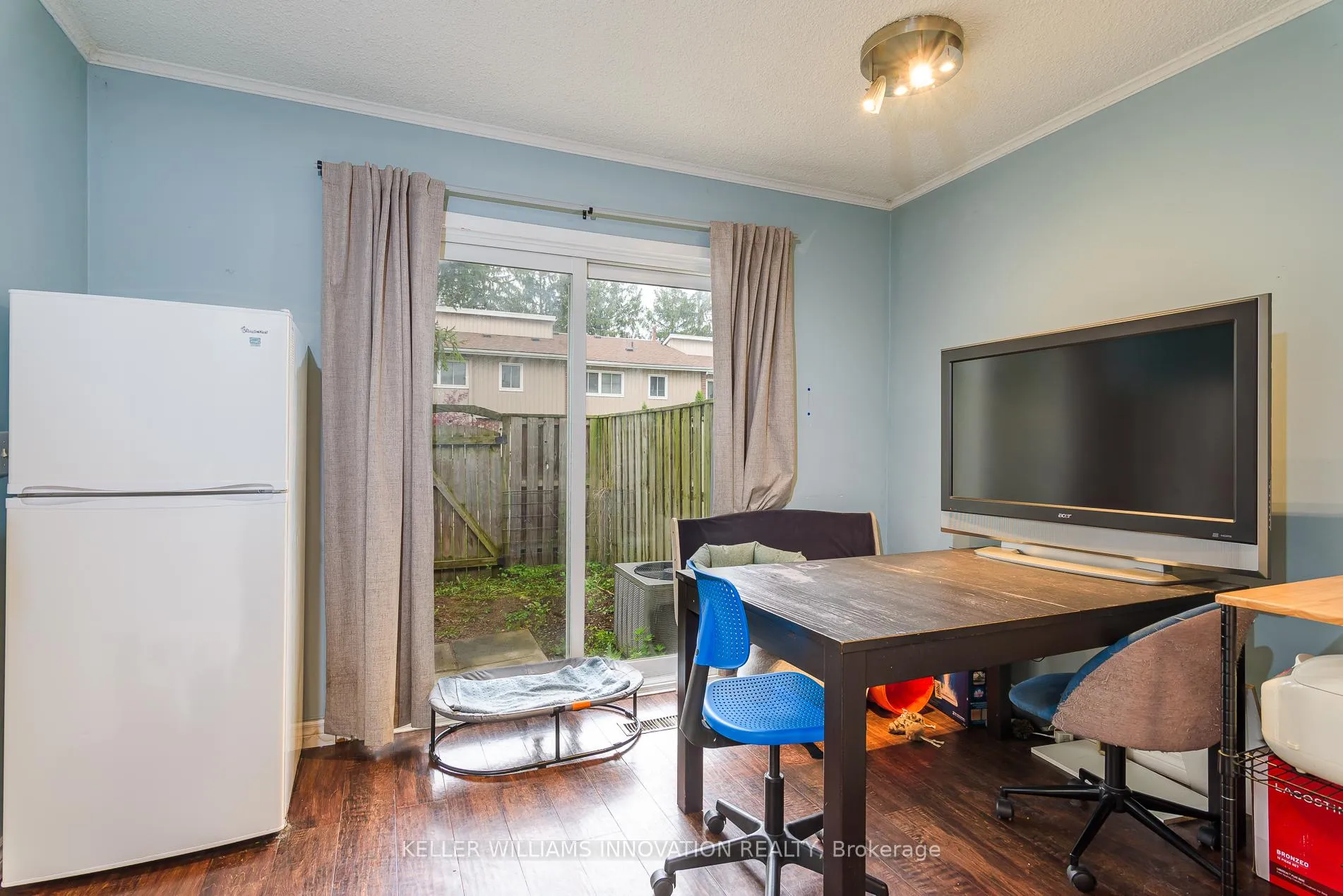 Photo 12 of Unit 32, 121 University Avenue E, Waterloo, Downtown Waterloo — HOMEH