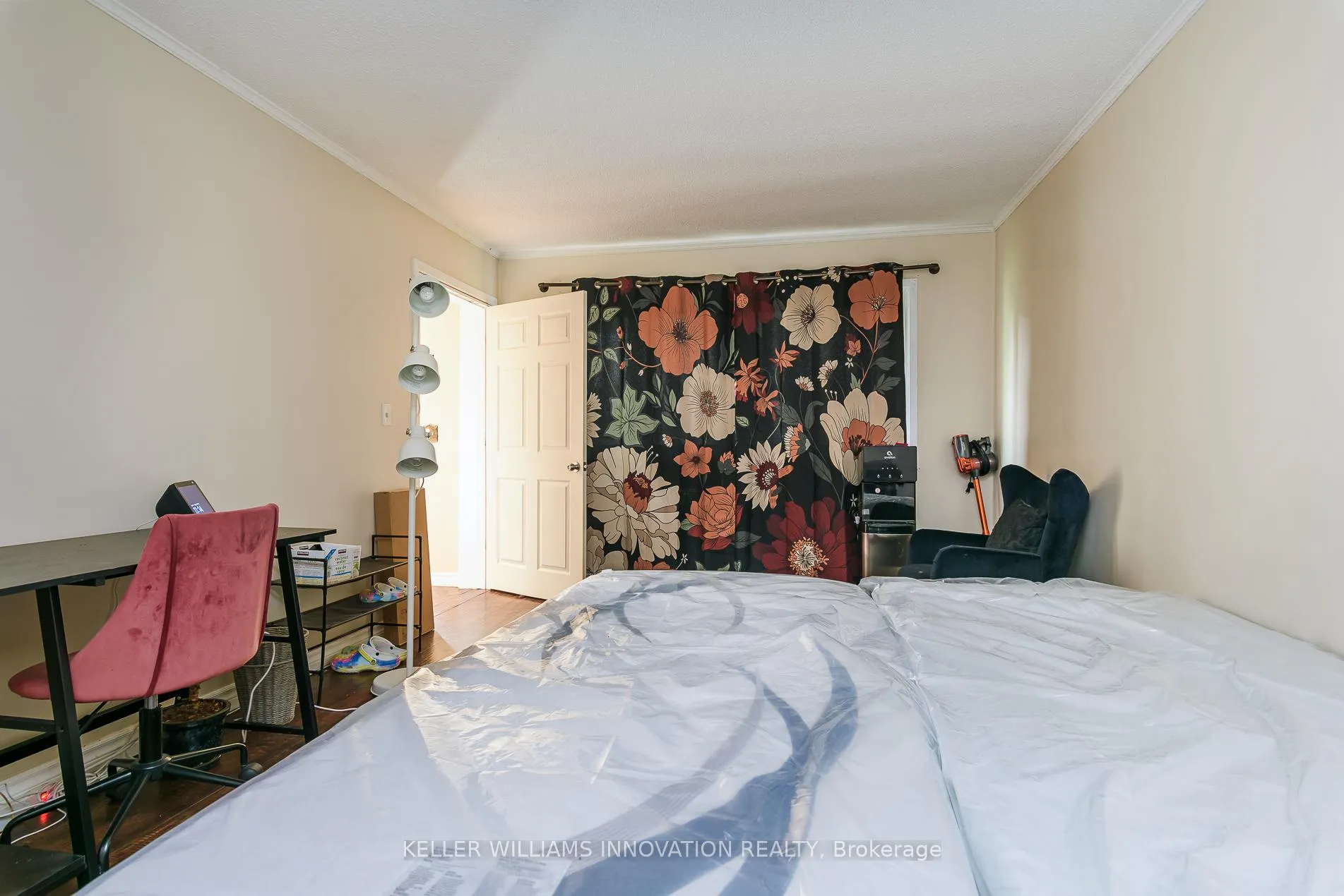 Photo 13 of Unit 32, 121 University Avenue E, Waterloo, Downtown Waterloo — HOMEH