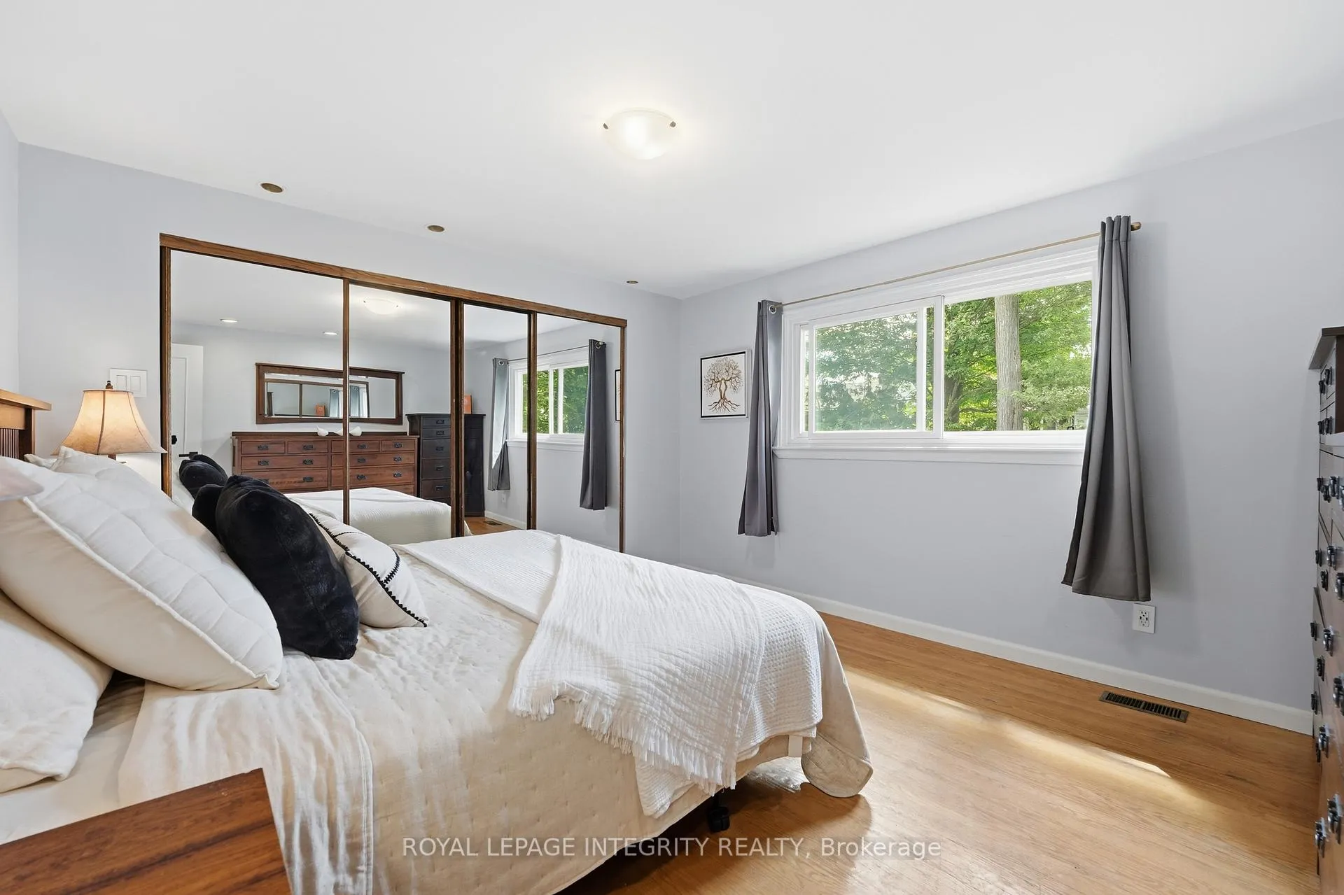 Photo 23 of 6 Woodview Crescent, Ottawa, Blackburn Hamlet — HOMEH