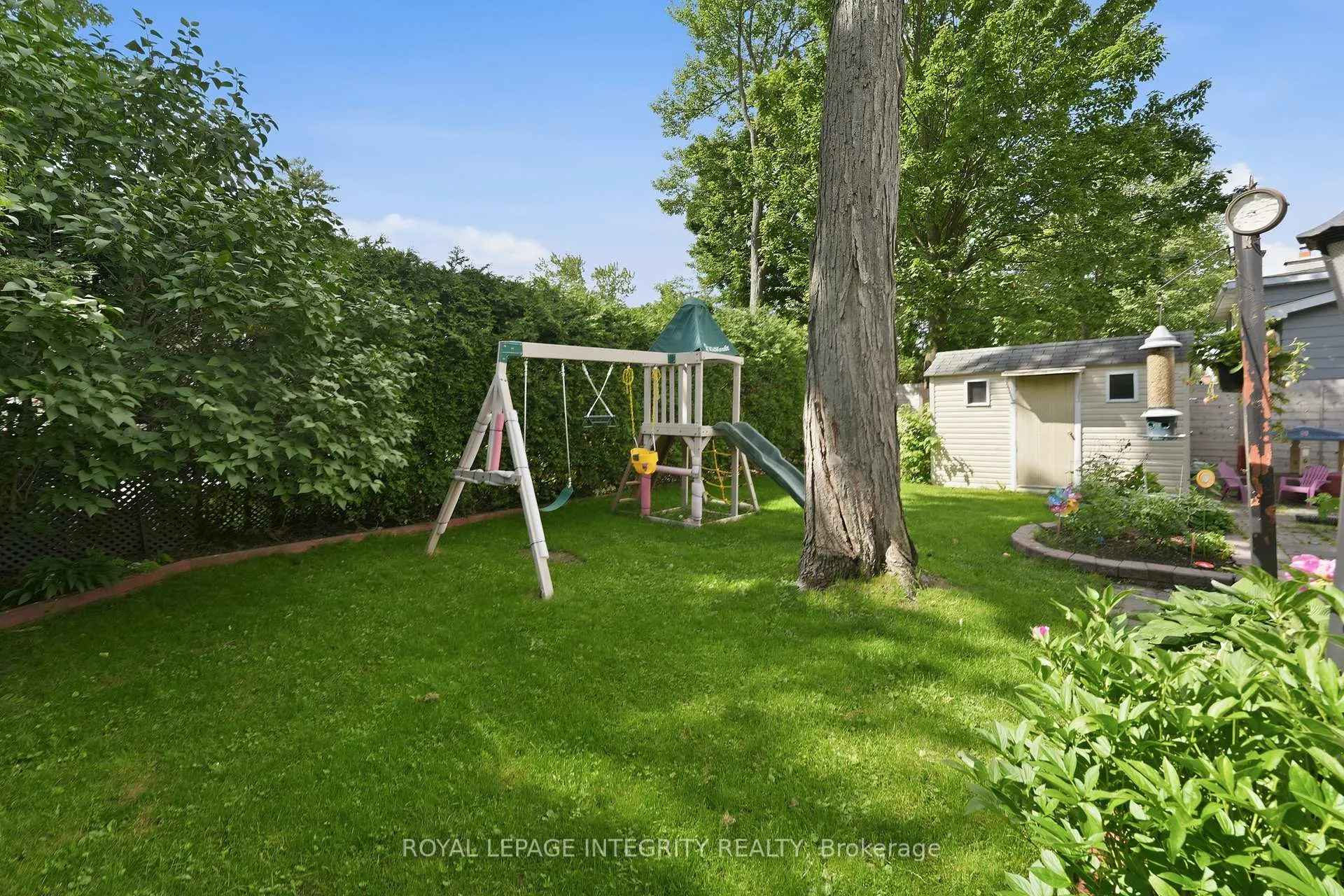 Photo 38 of 6 Woodview Crescent, Ottawa, Blackburn Hamlet — HOMEH
