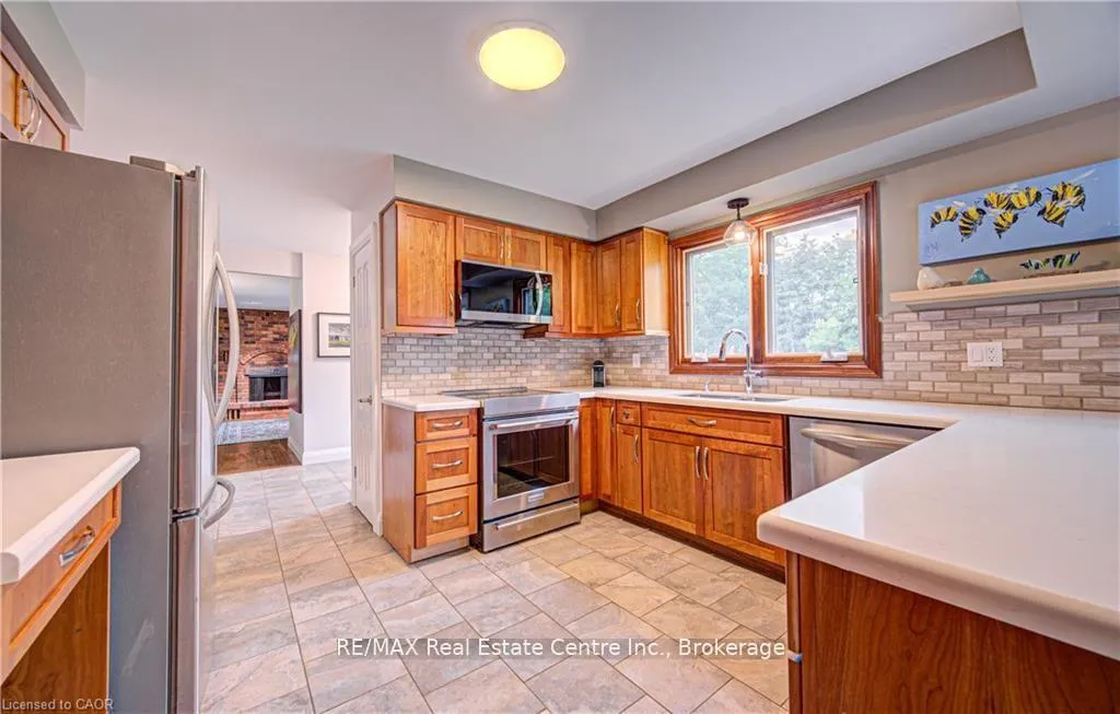 Photo 11 of 336 Maple Avenue S, Brant, Burford — HOMEH