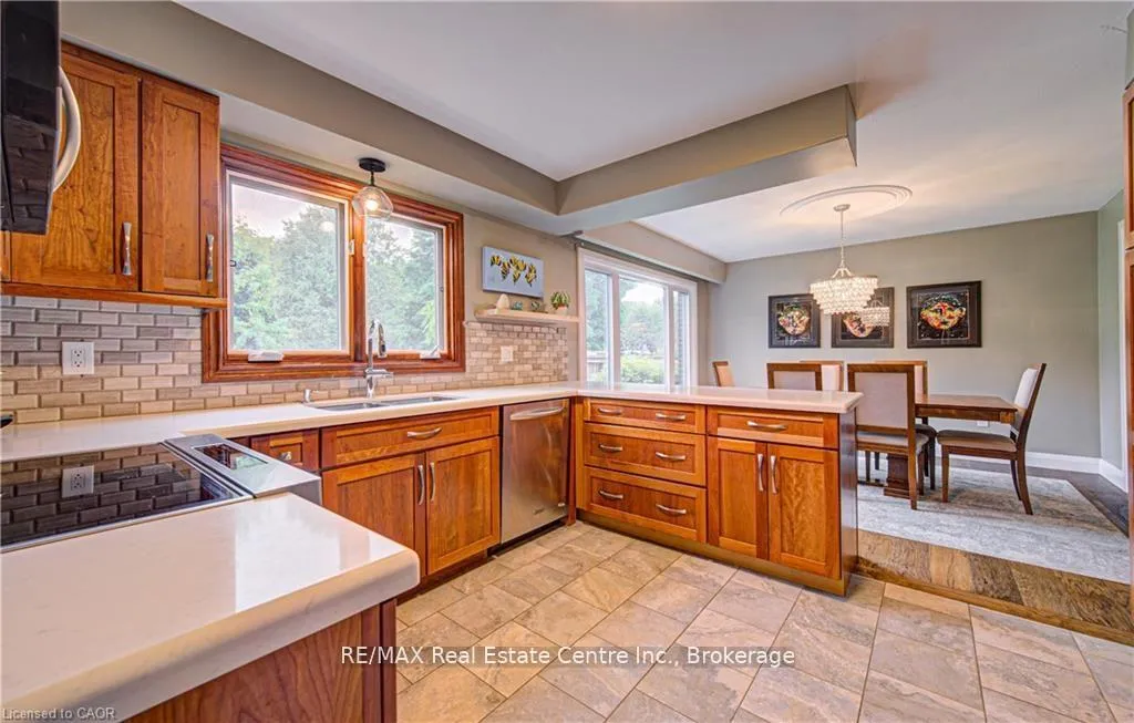 Photo 12 of 336 Maple Avenue S, Brant, Burford — HOMEH