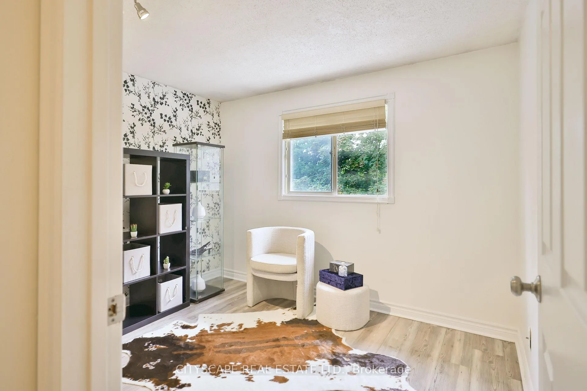 Photo 8 of 161 Bechtel Drive S, Kitchener — HOMEH