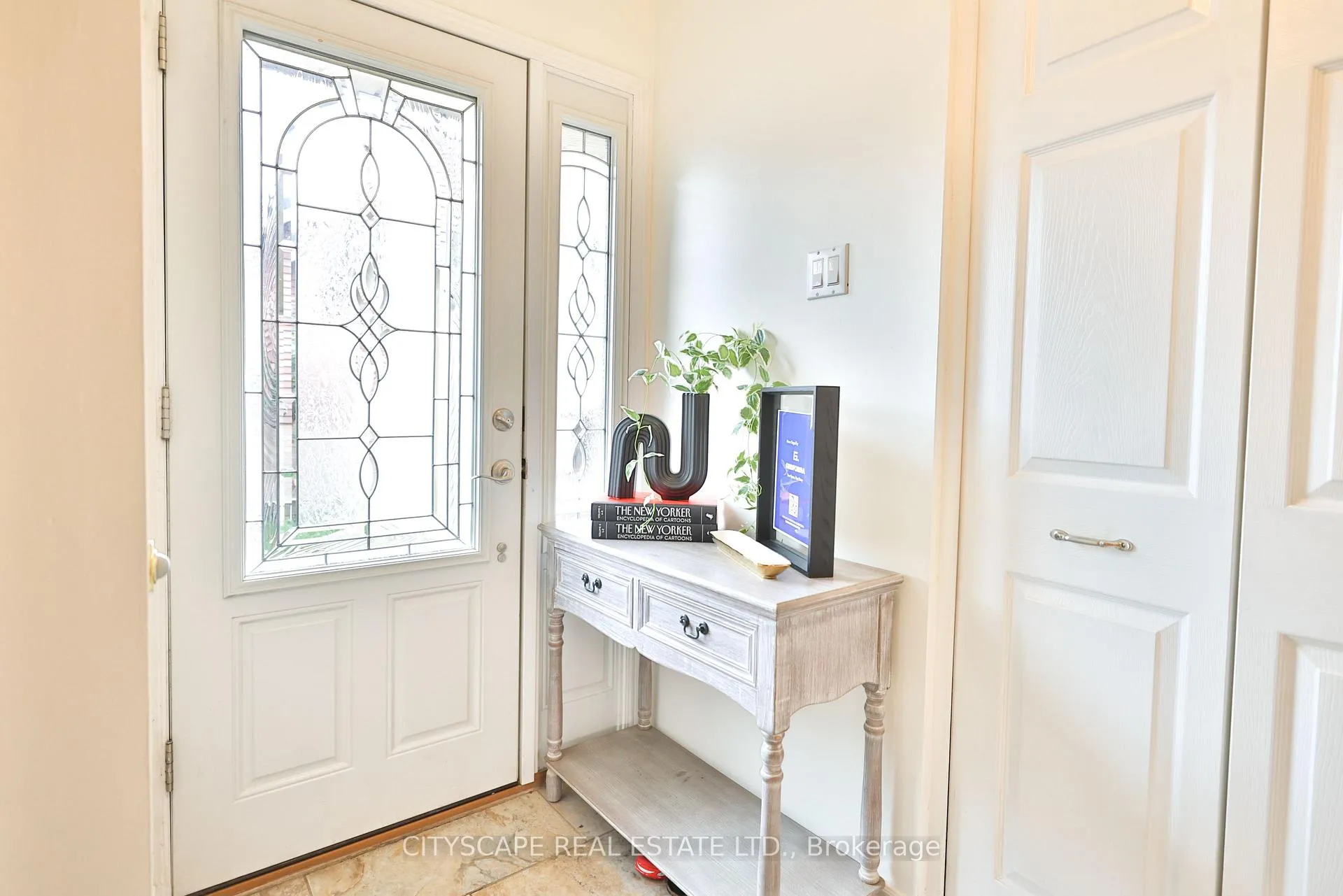 Photo 24 of 161 Bechtel Drive S, Kitchener — HOMEH
