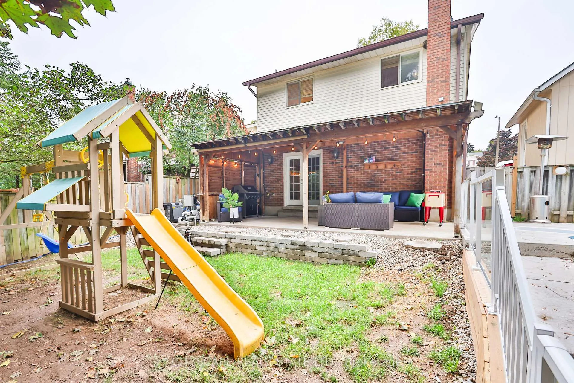 Photo 33 of 161 Bechtel Drive S, Kitchener — HOMEH