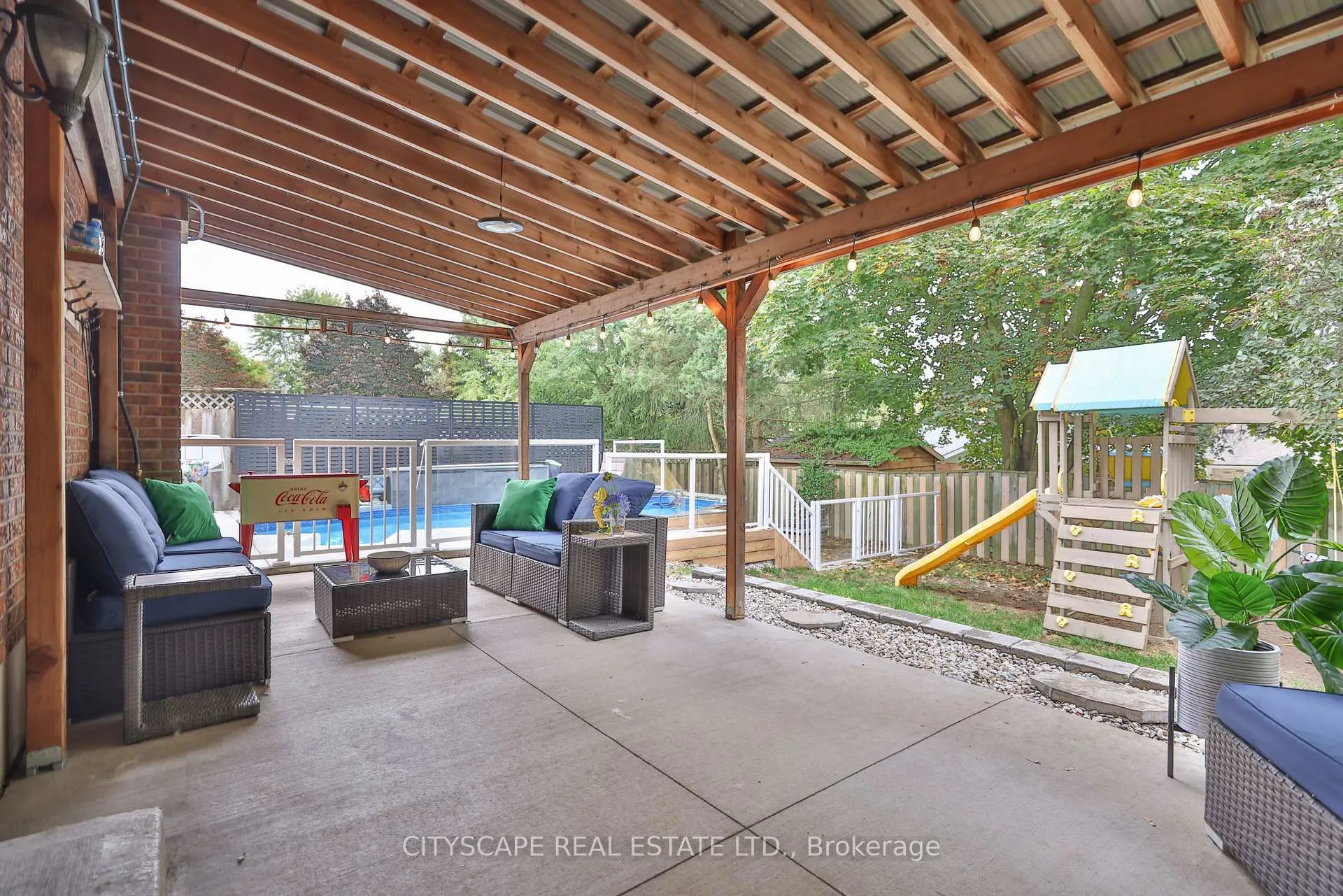 Photo 36 of 161 Bechtel Drive S, Kitchener — HOMEH