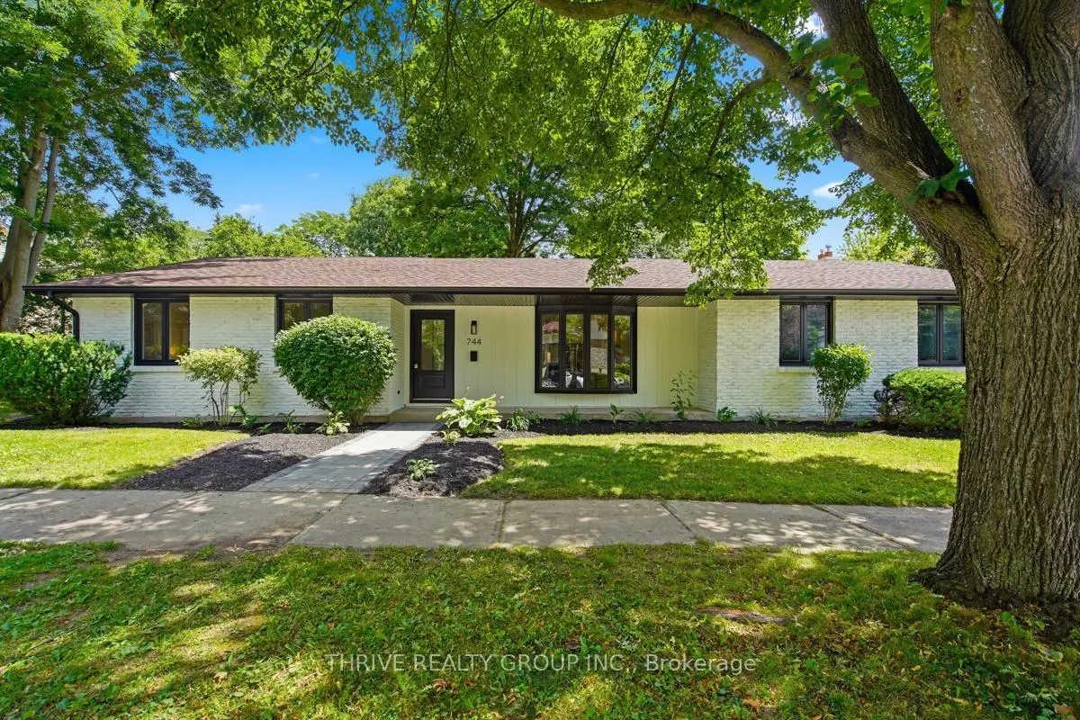 Photo 1 of 744 Barclay Road, London, South M — HOMEH