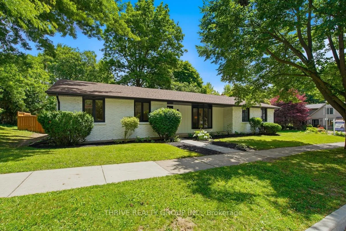 Photo 2 of 744 Barclay Road, London, South M — HOMEH