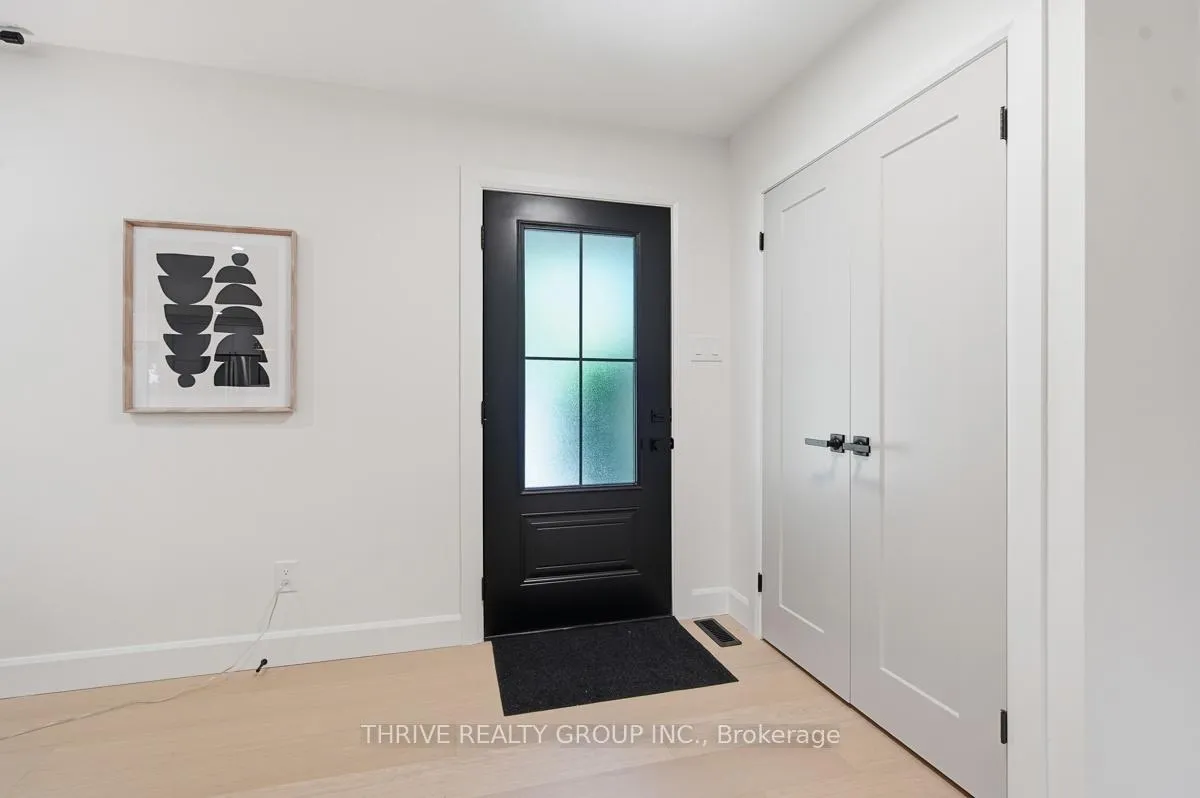 Photo 7 of 744 Barclay Road, London, South M — HOMEH