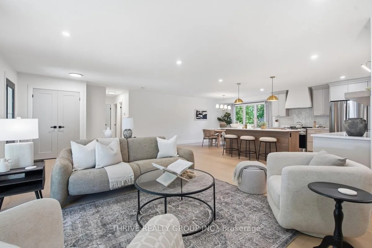 Photo 11 of 744 Barclay Road, London, South M — HOMEH