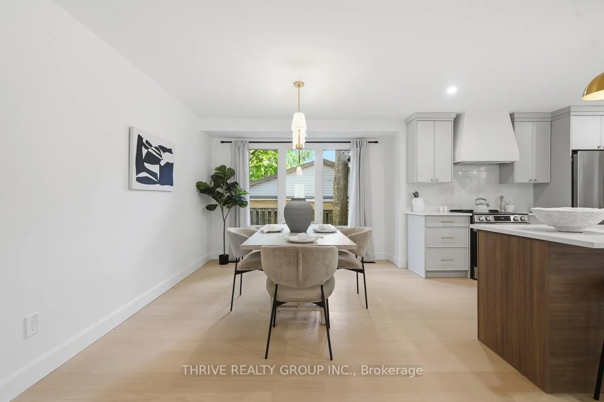 Photo 12 of 744 Barclay Road, London, South M — HOMEH