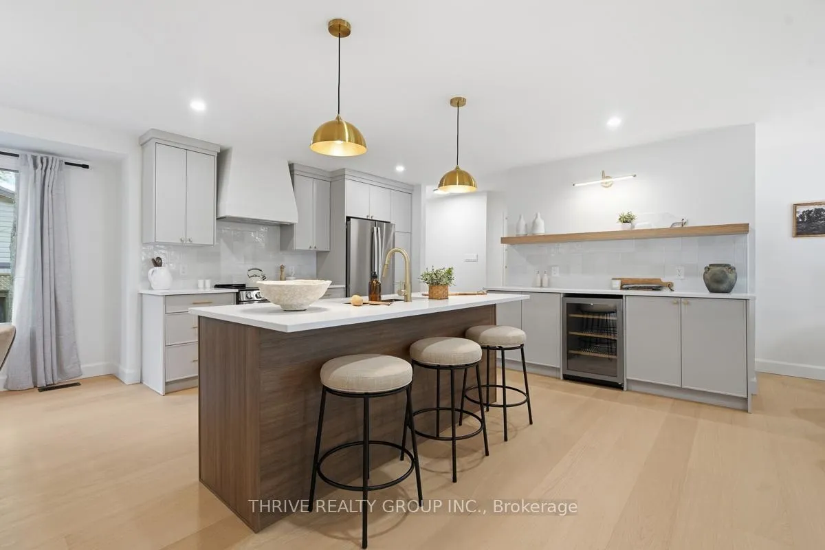 Photo 14 of 744 Barclay Road, London, South M — HOMEH