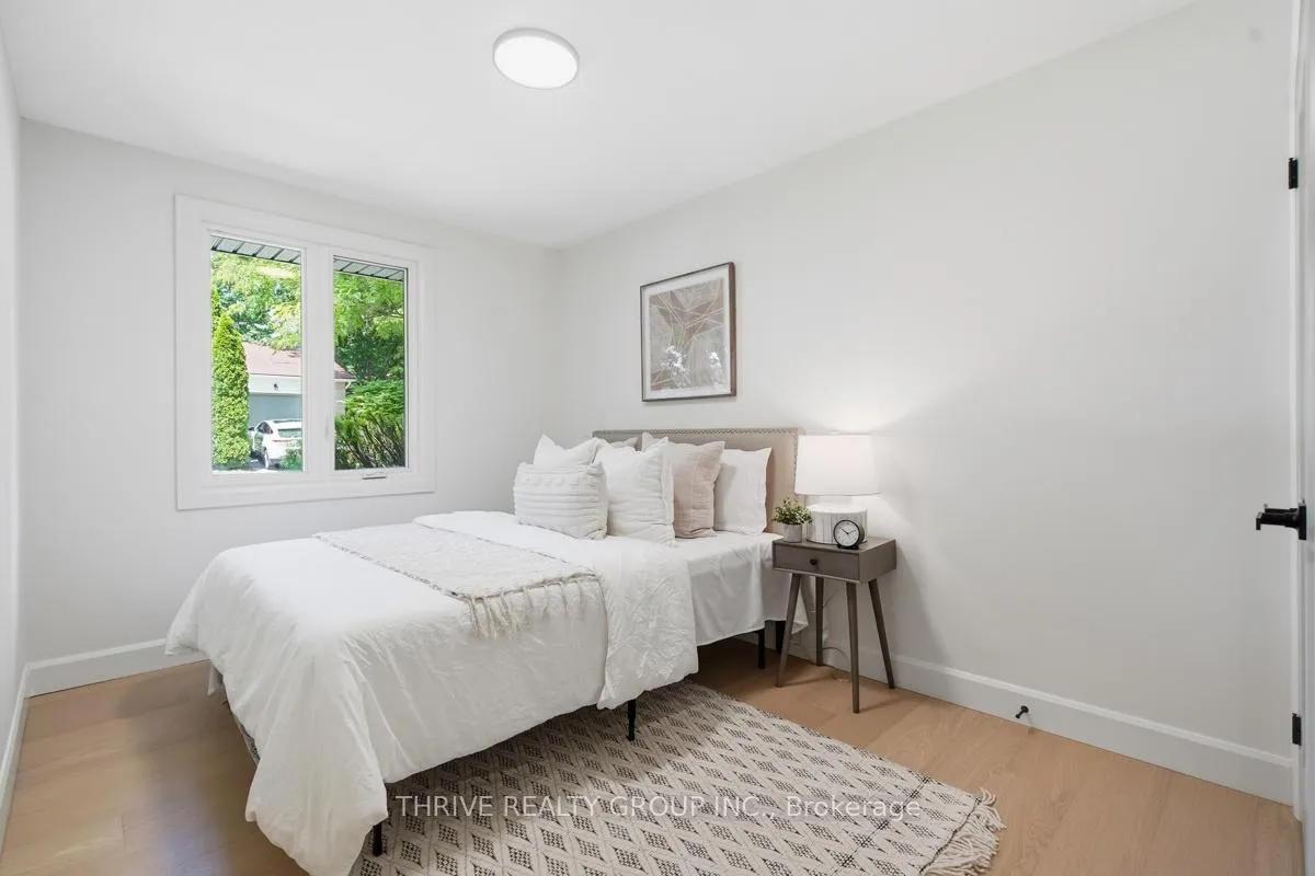 Photo 26 of 744 Barclay Road, London, South M — HOMEH