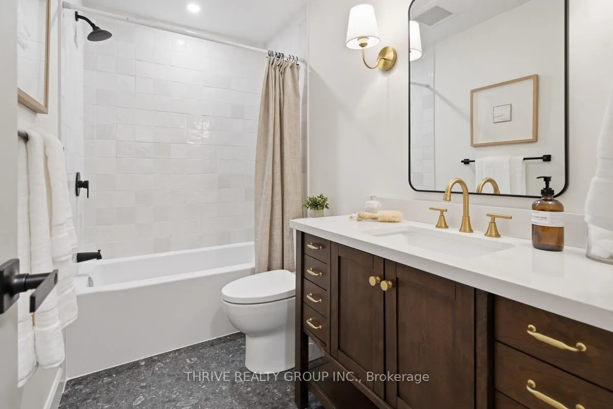 Photo 30 of 744 Barclay Road, London, South M — HOMEH