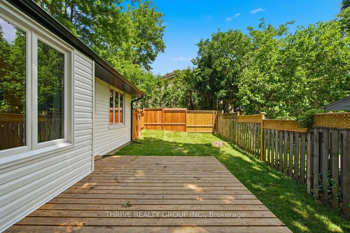 Photo 47 of 744 Barclay Road, London, South M — HOMEH