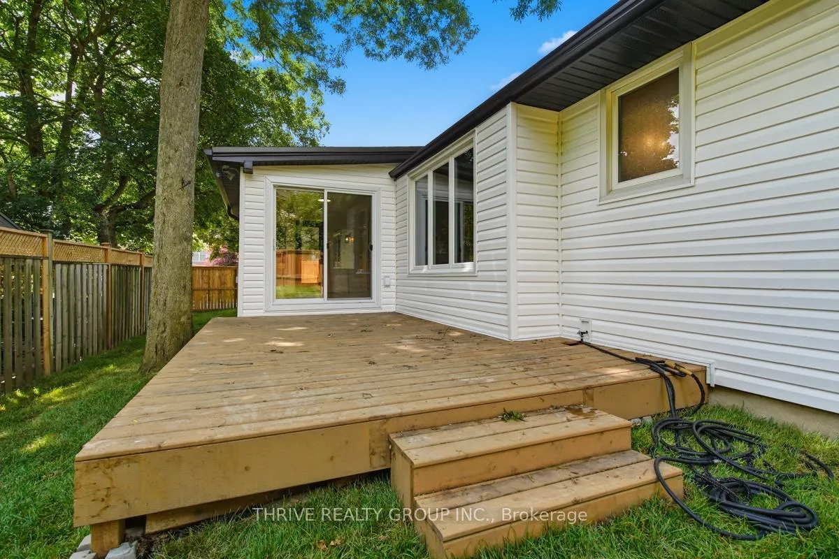 Photo 48 of 744 Barclay Road, London, South M — HOMEH