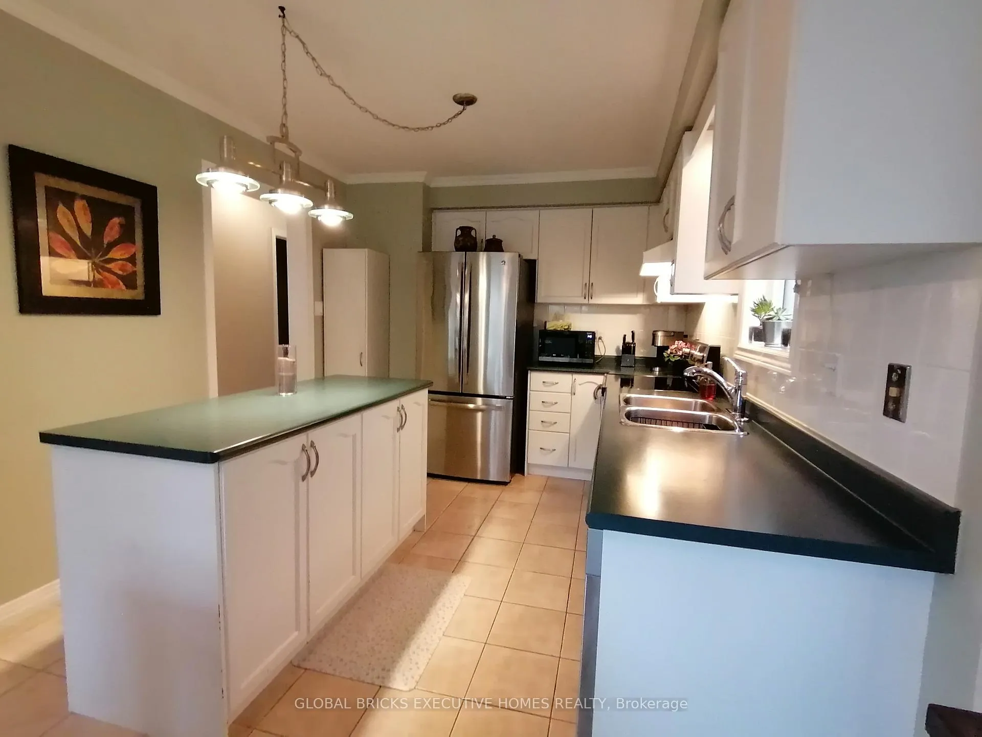 Photo 6 of 162 Boulding Avenue, Hamilton, Waterdown — HOMEH