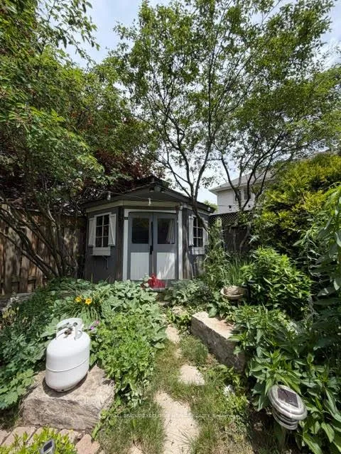 Photo 21 of 162 Boulding Avenue, Hamilton, Waterdown — HOMEH