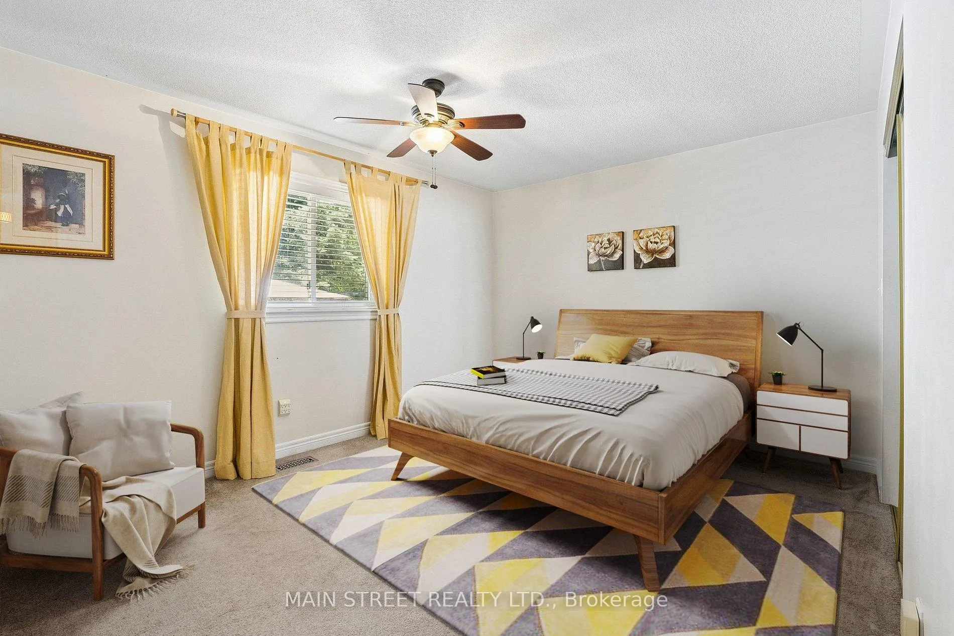 Photo 16 of 489 Cody Crescent, Newmarket, Central Newmarket — HOMEH