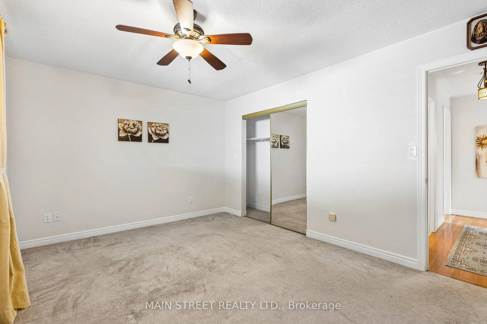 Photo 18 of 489 Cody Crescent, Newmarket, Central Newmarket — HOMEH