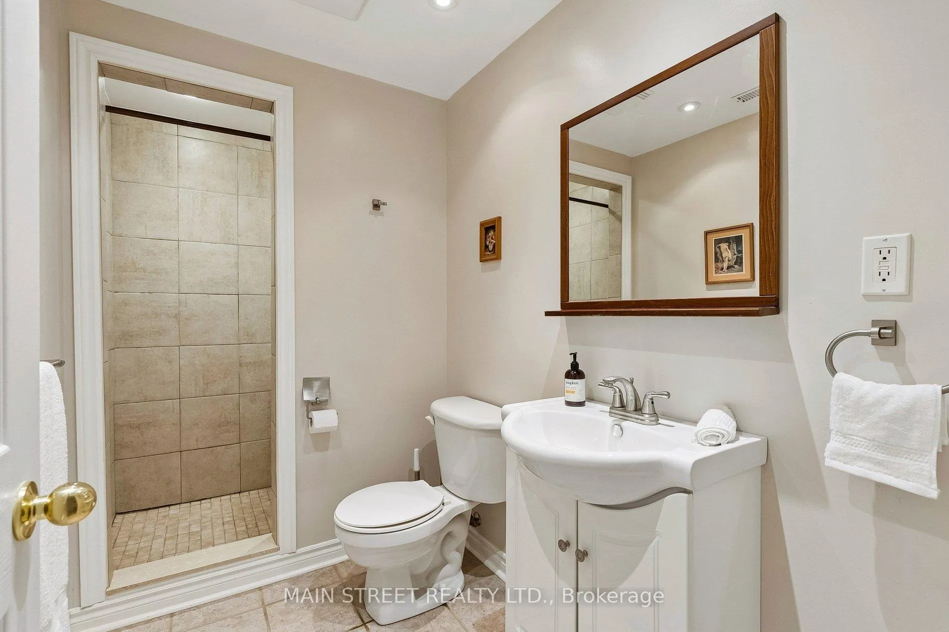 Photo 28 of 489 Cody Crescent, Newmarket, Central Newmarket — HOMEH