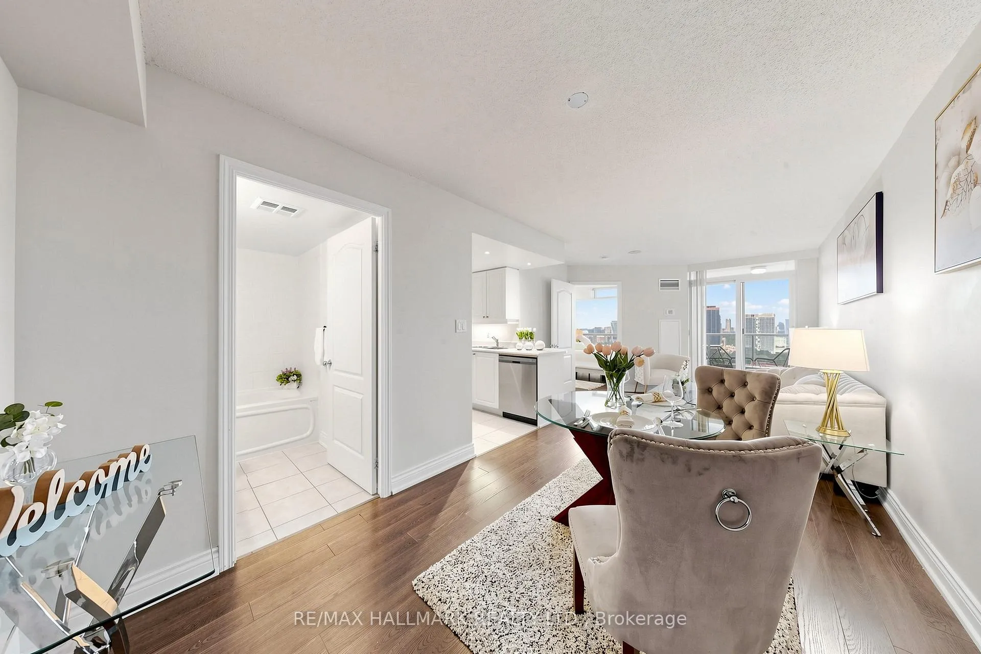 Photo 7 of Unit 1506, 3 Rean Drive, North York, Bayview Village — HOMEH