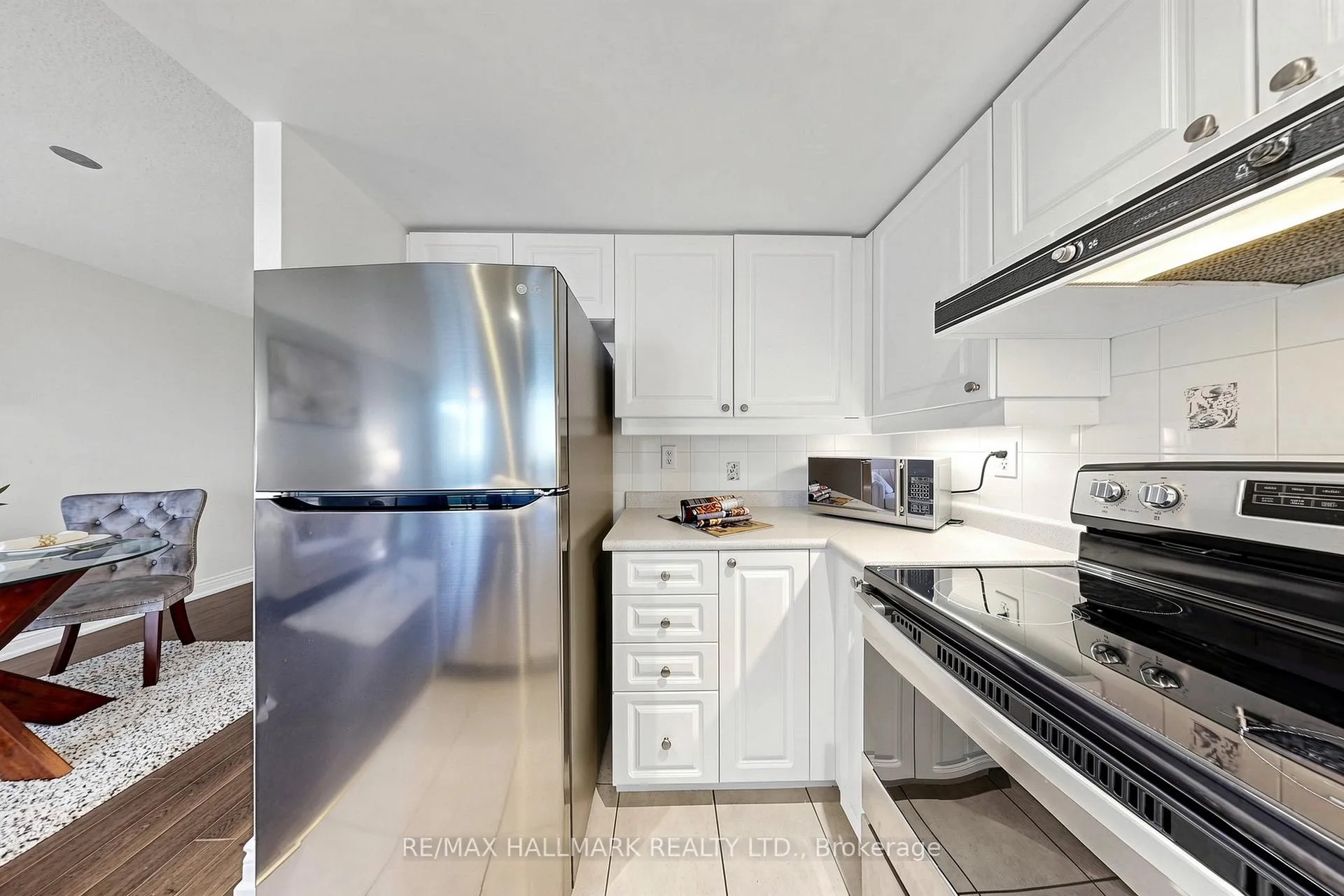 Photo 12 of Unit 1506, 3 Rean Drive, North York, Bayview Village — HOMEH