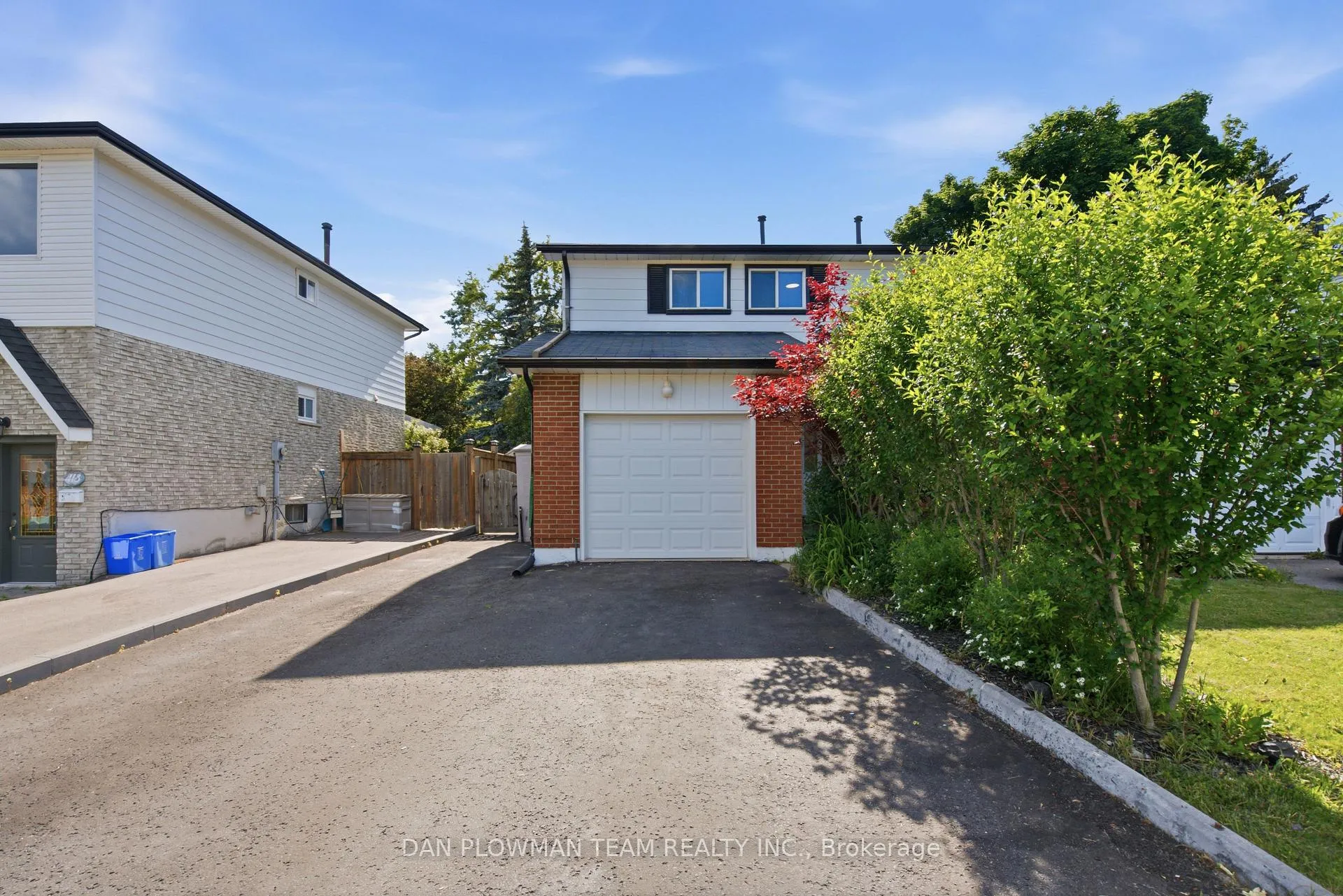 Photo 2 of 422 Lanark Drive, Oshawa, McLaughlin — HOMEH