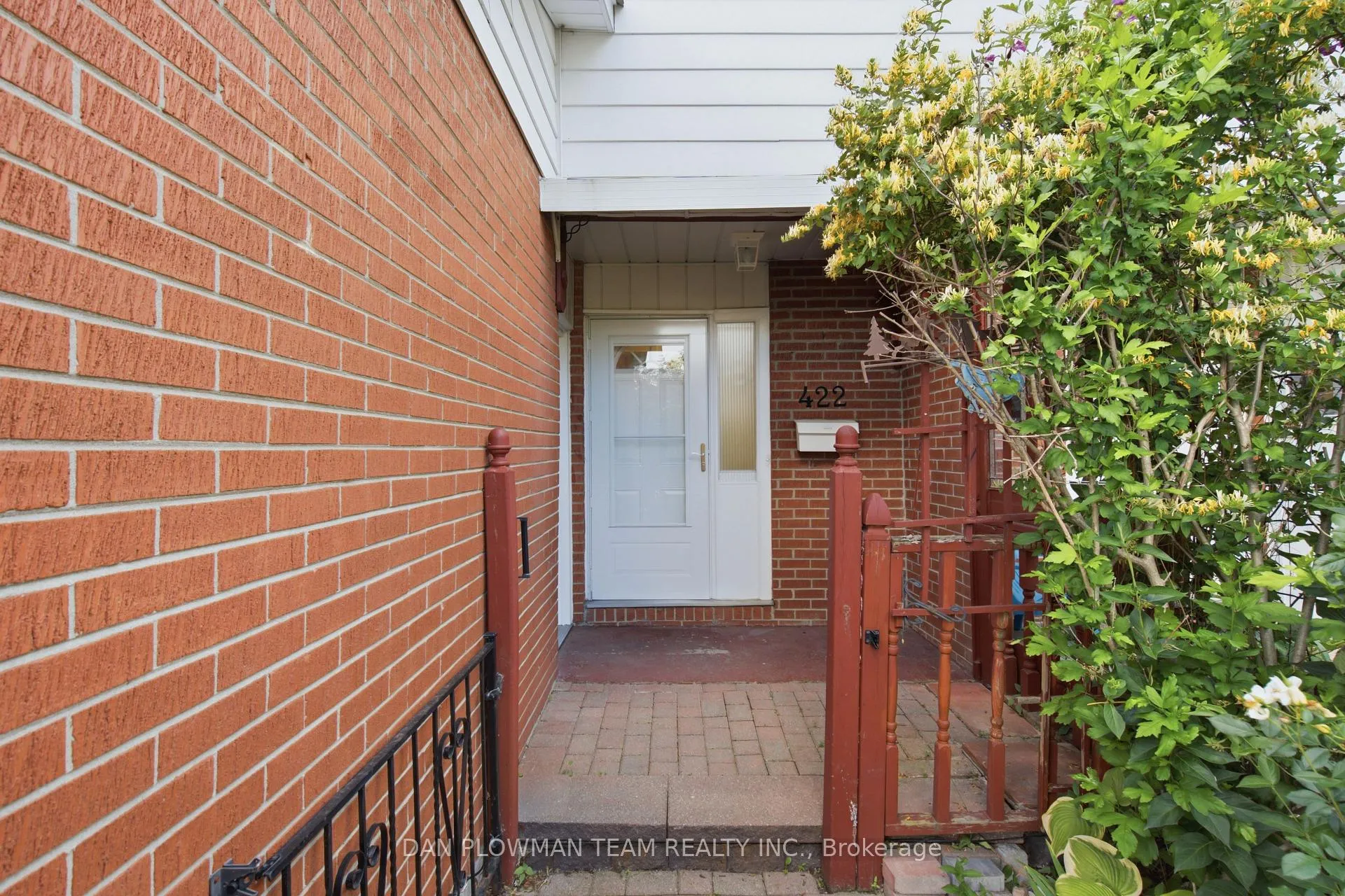 Photo 3 of 422 Lanark Drive, Oshawa, McLaughlin — HOMEH