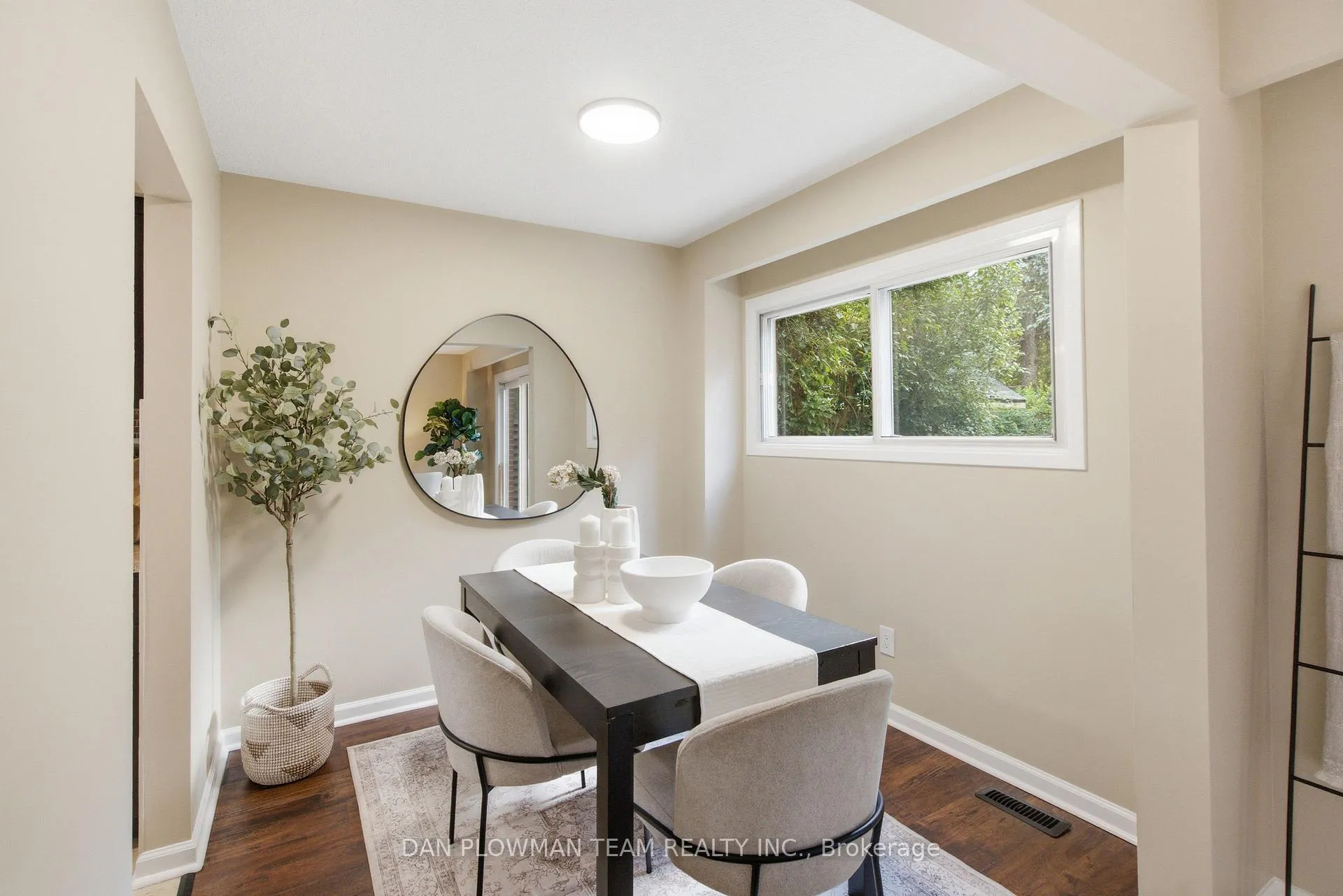 Photo 14 of 422 Lanark Drive, Oshawa, McLaughlin — HOMEH