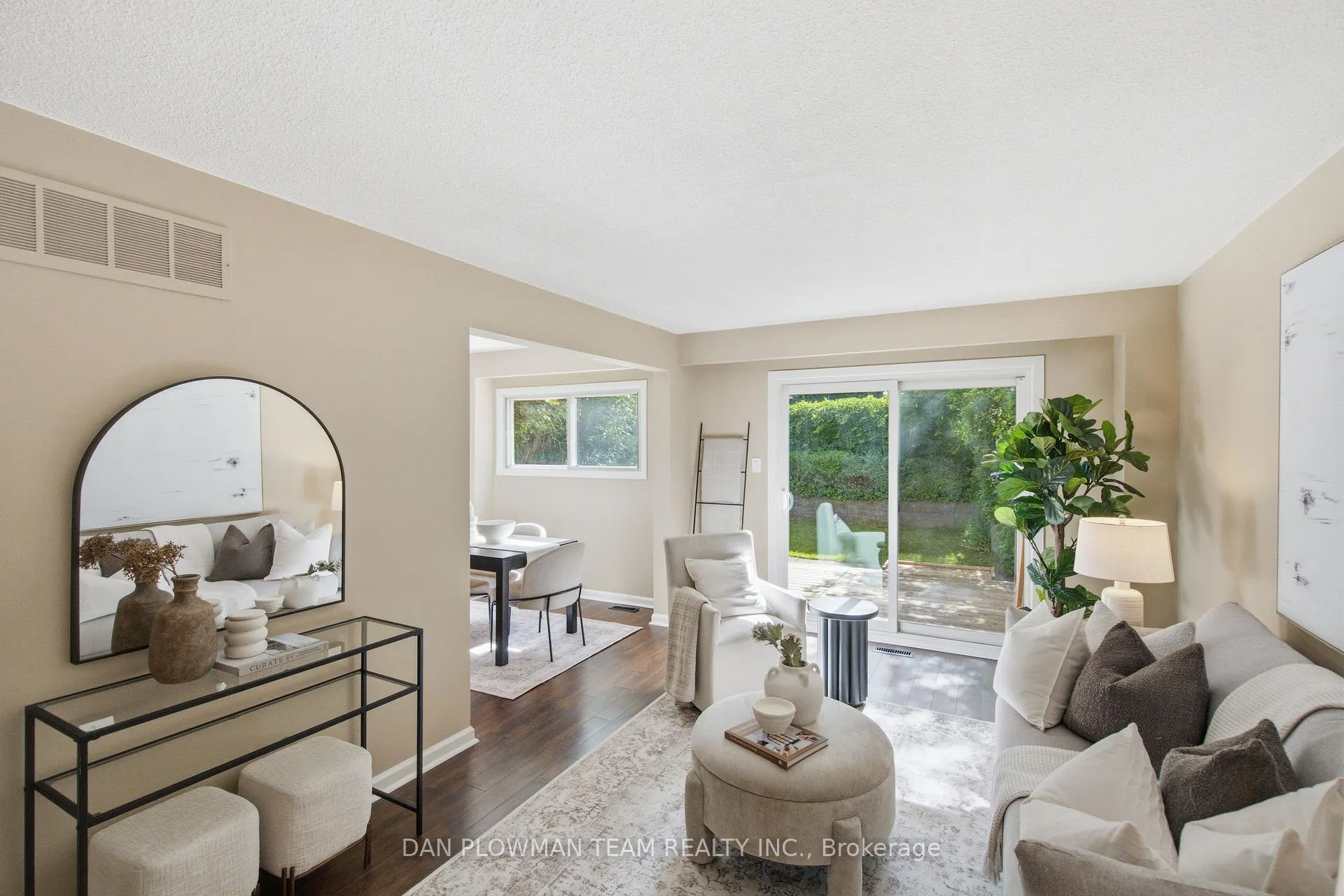 Photo 16 of 422 Lanark Drive, Oshawa, McLaughlin — HOMEH