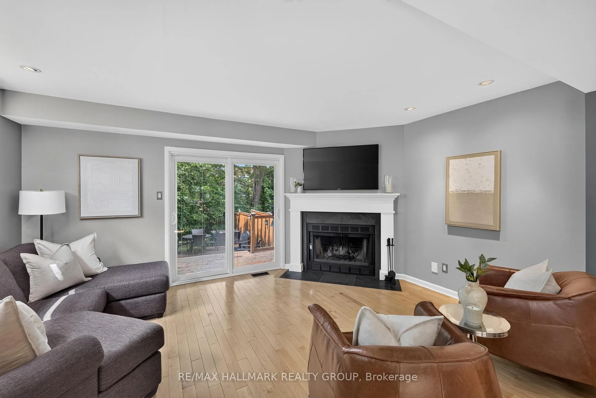 Photo 8 of 1265 Coldrey Avenue, Ottawa, Carlington — HOMEH