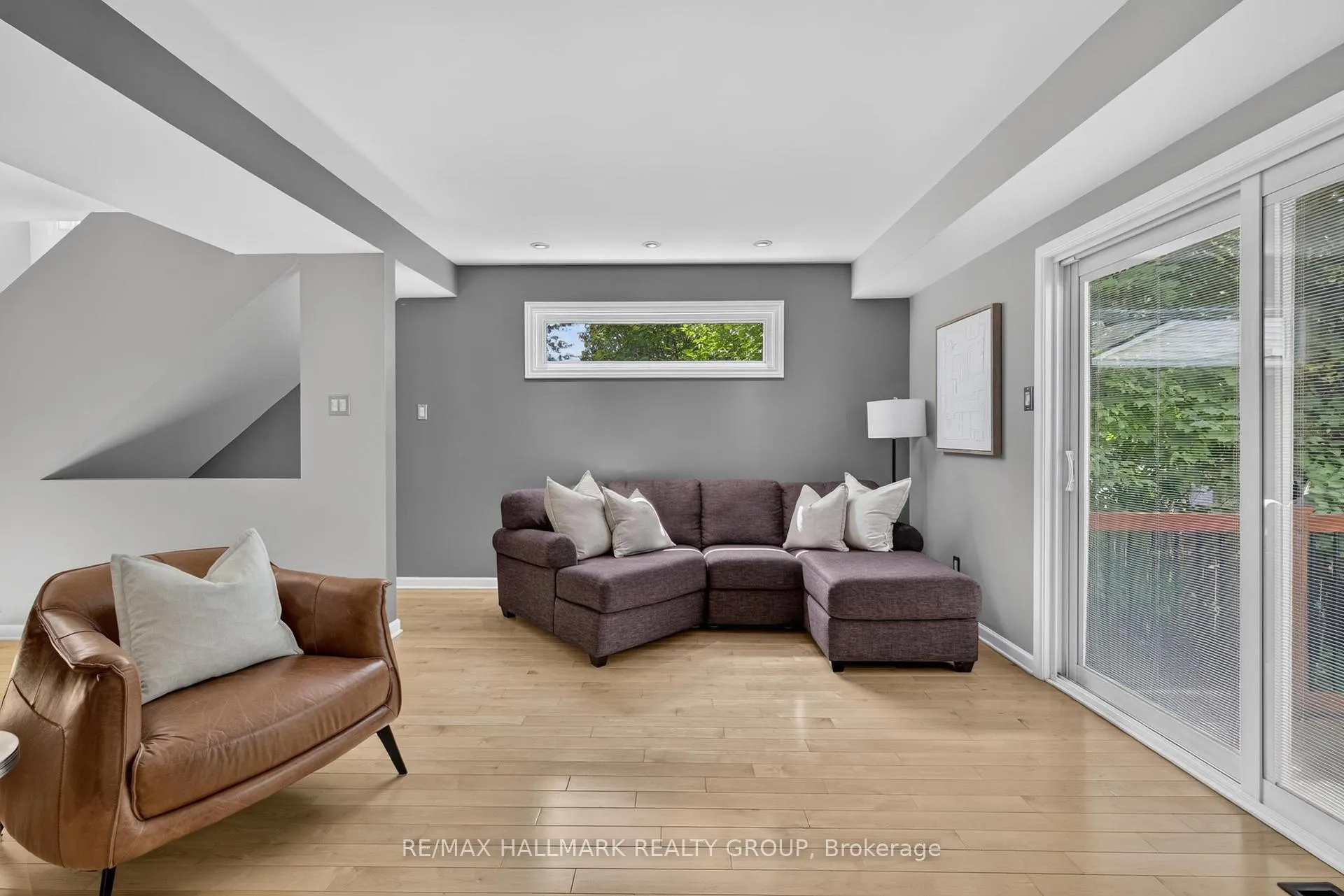 Photo 10 of 1265 Coldrey Avenue, Ottawa, Carlington — HOMEH