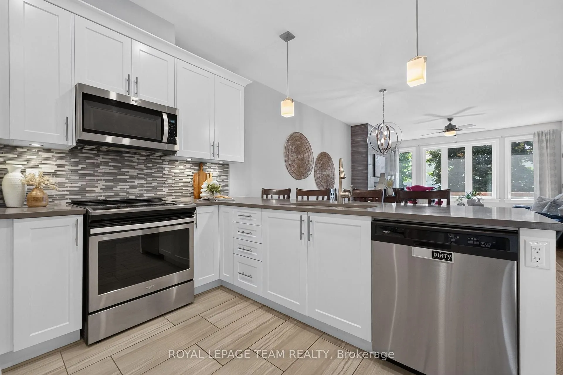Photo 22 of 16 Matthews Street, Carleton Place, Carleton Place — HOMEH