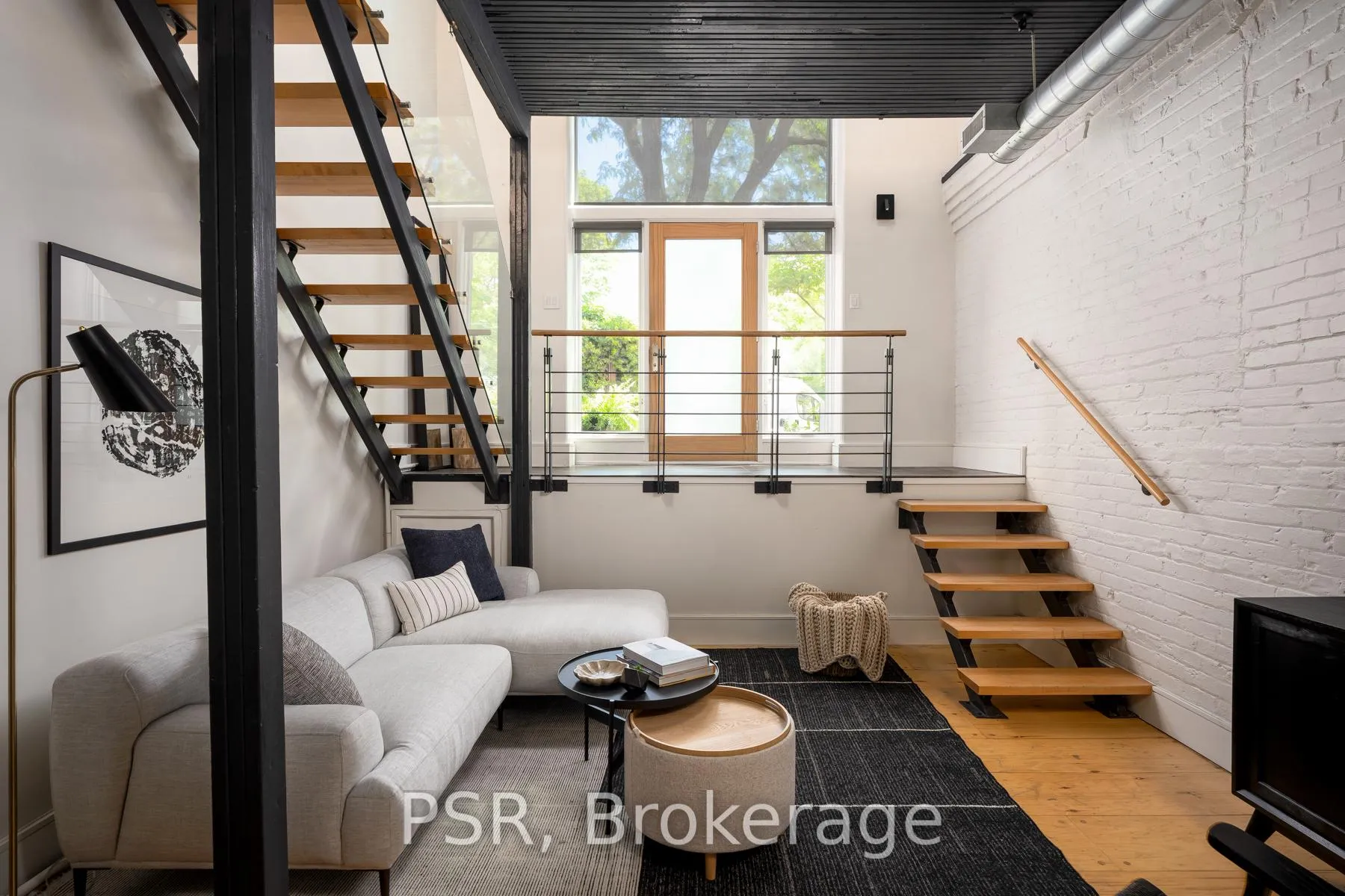 Front of Unit 8, 20 Brockton Avenue