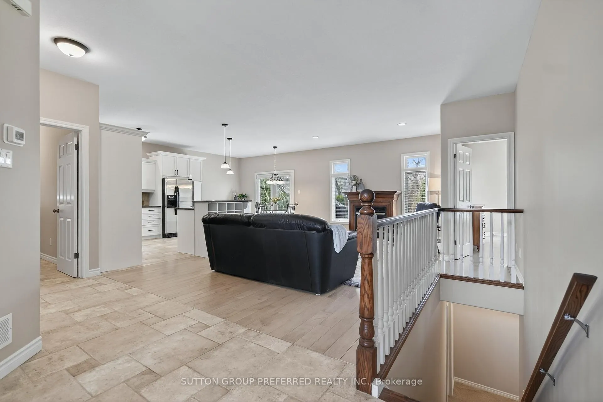 Photo 5 of 22 Springfield Way, Middlesex Centre, Kilworth — HOMEH
