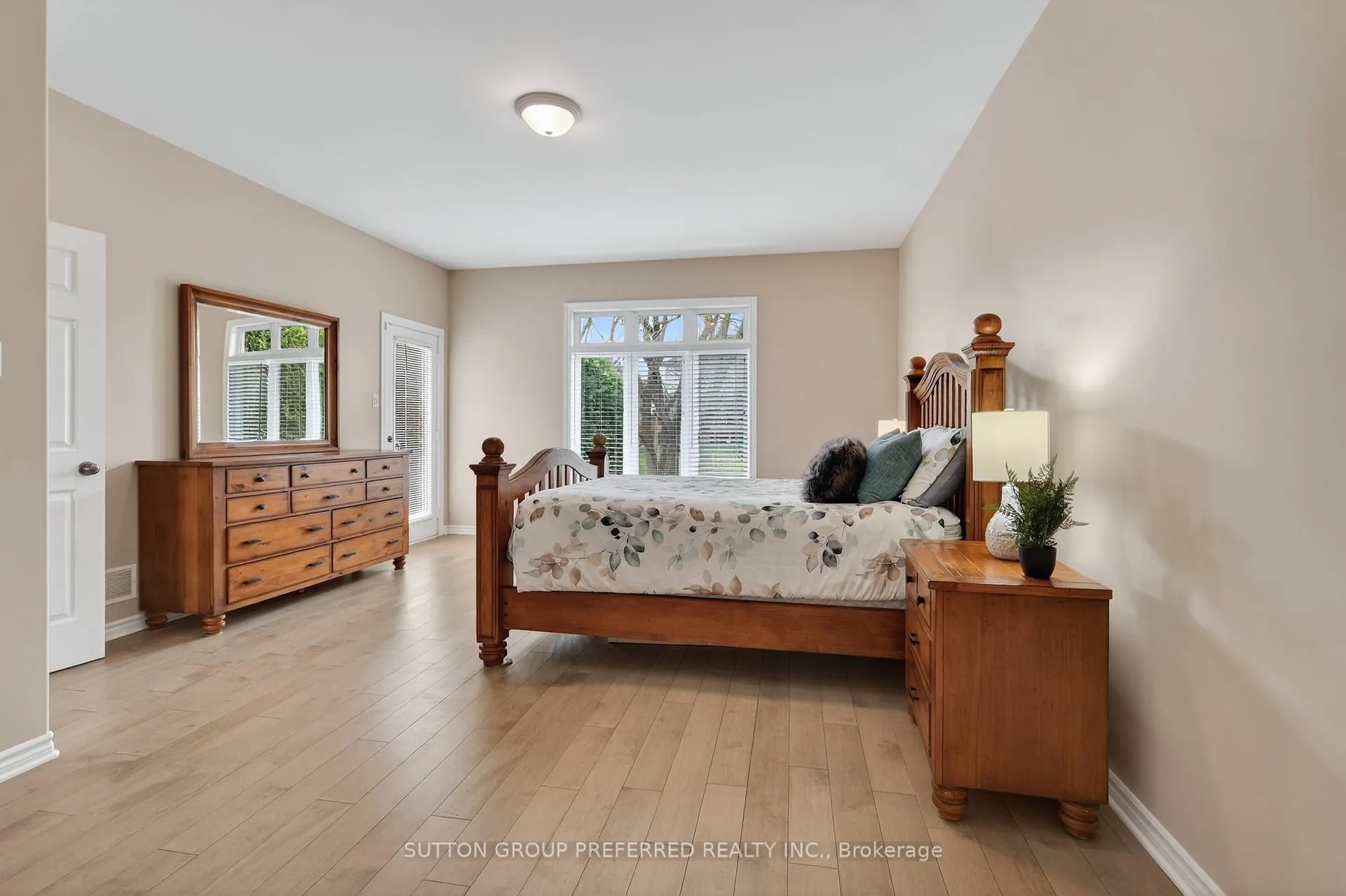 Photo 20 of 22 Springfield Way, Middlesex Centre, Kilworth — HOMEH