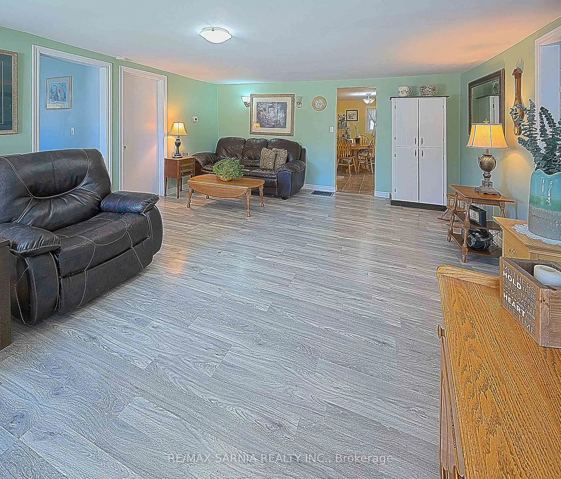 Photo 6 of 6238 Townsend Line, Lambton Shores, Forest — HOMEH