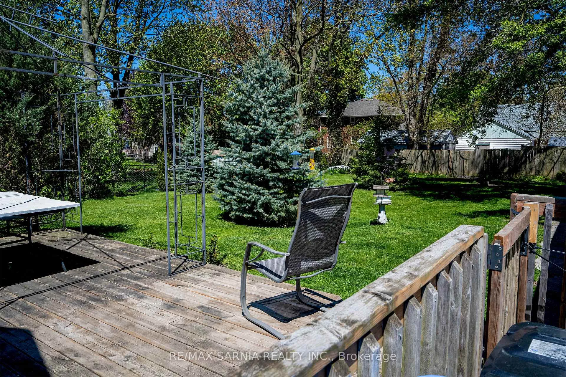 Photo 27 of 6238 Townsend Line, Lambton Shores, Forest — HOMEH