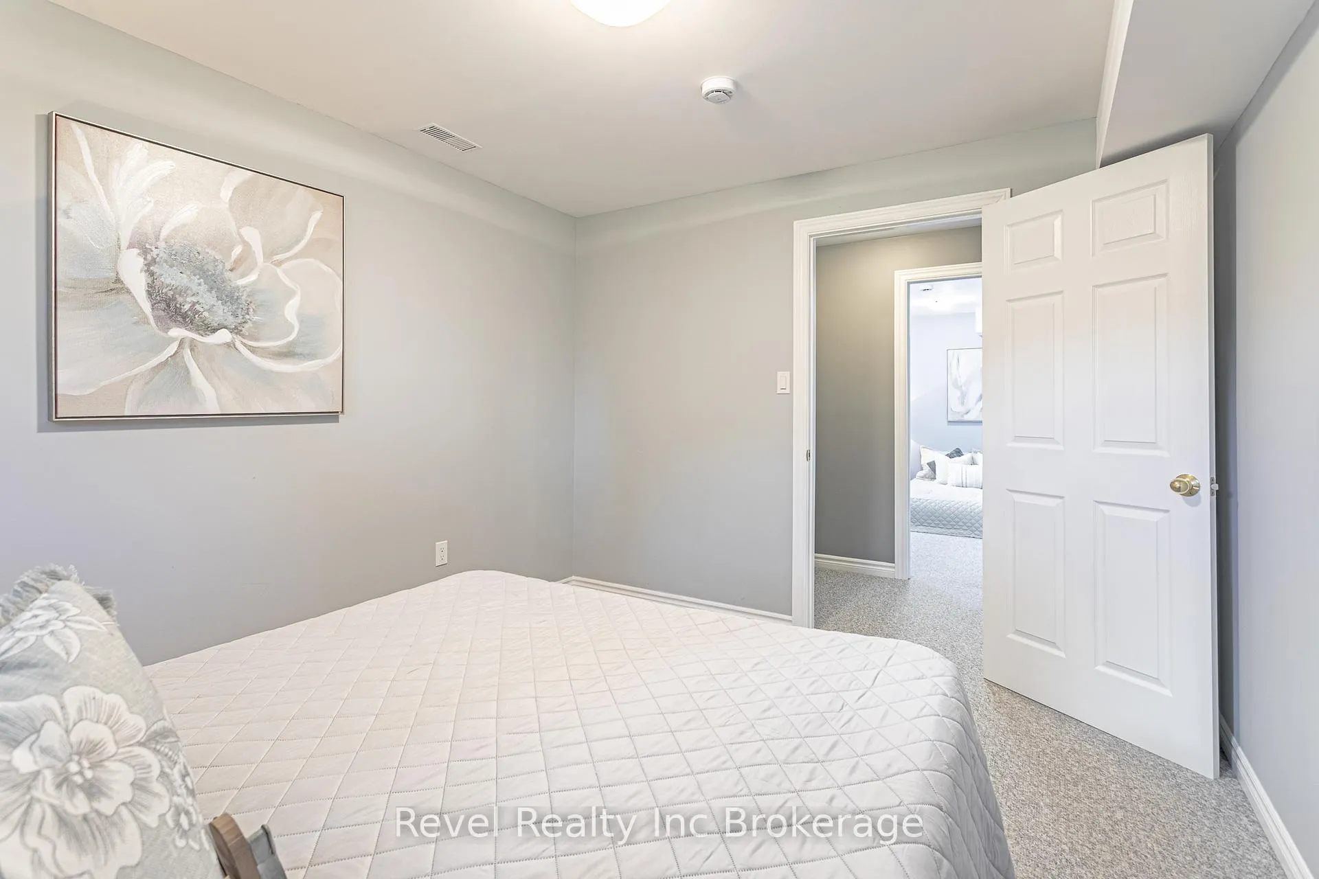 Photo 28 of 7 Childerhose Crescent, Brantford, Lynden Hills — HOMEH