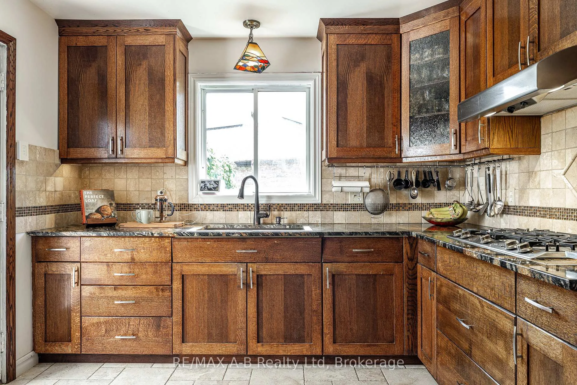 Photo 13 of 6 Meadowridge Court, St. Marys — HOMEH