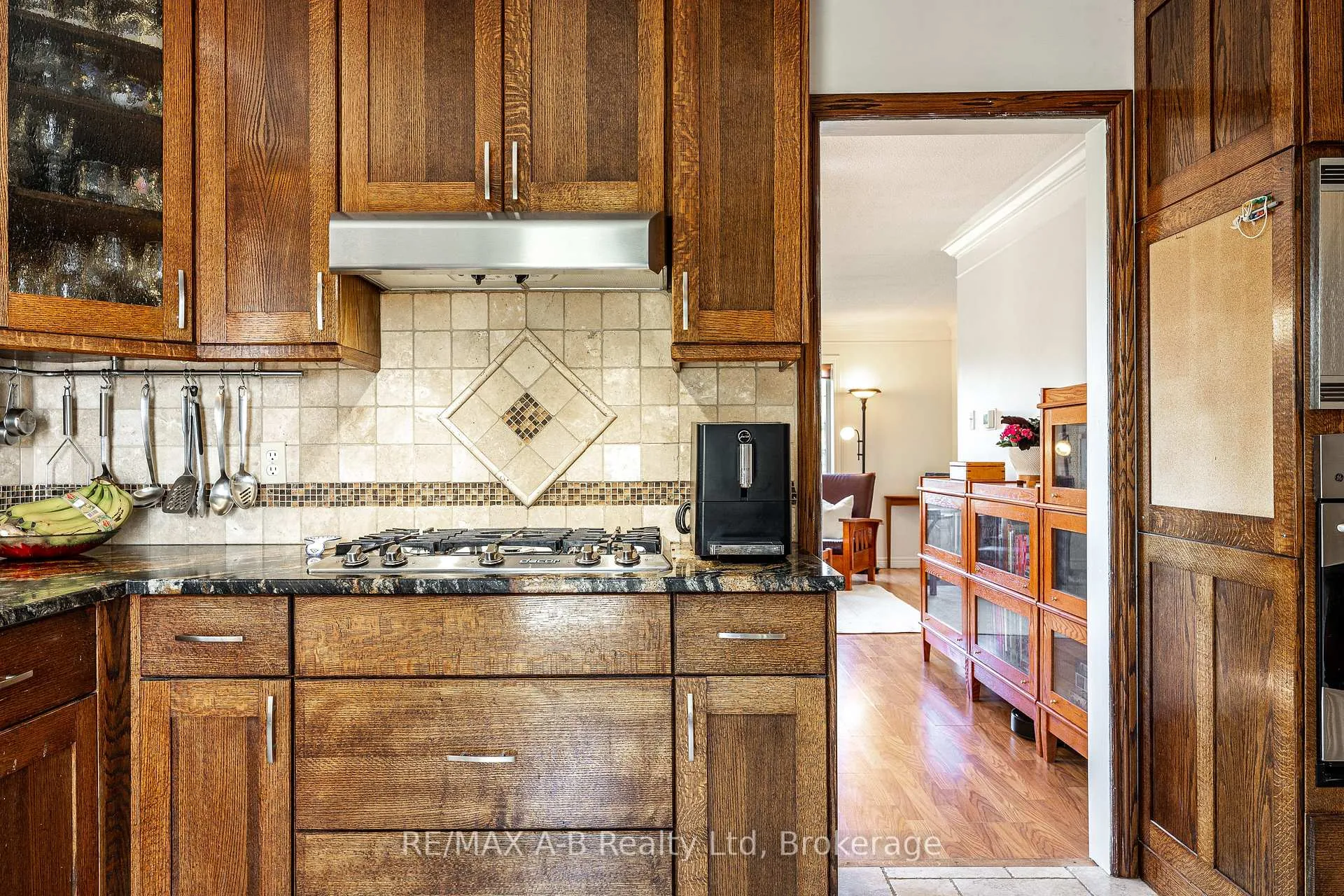 Photo 14 of 6 Meadowridge Court, St. Marys — HOMEH