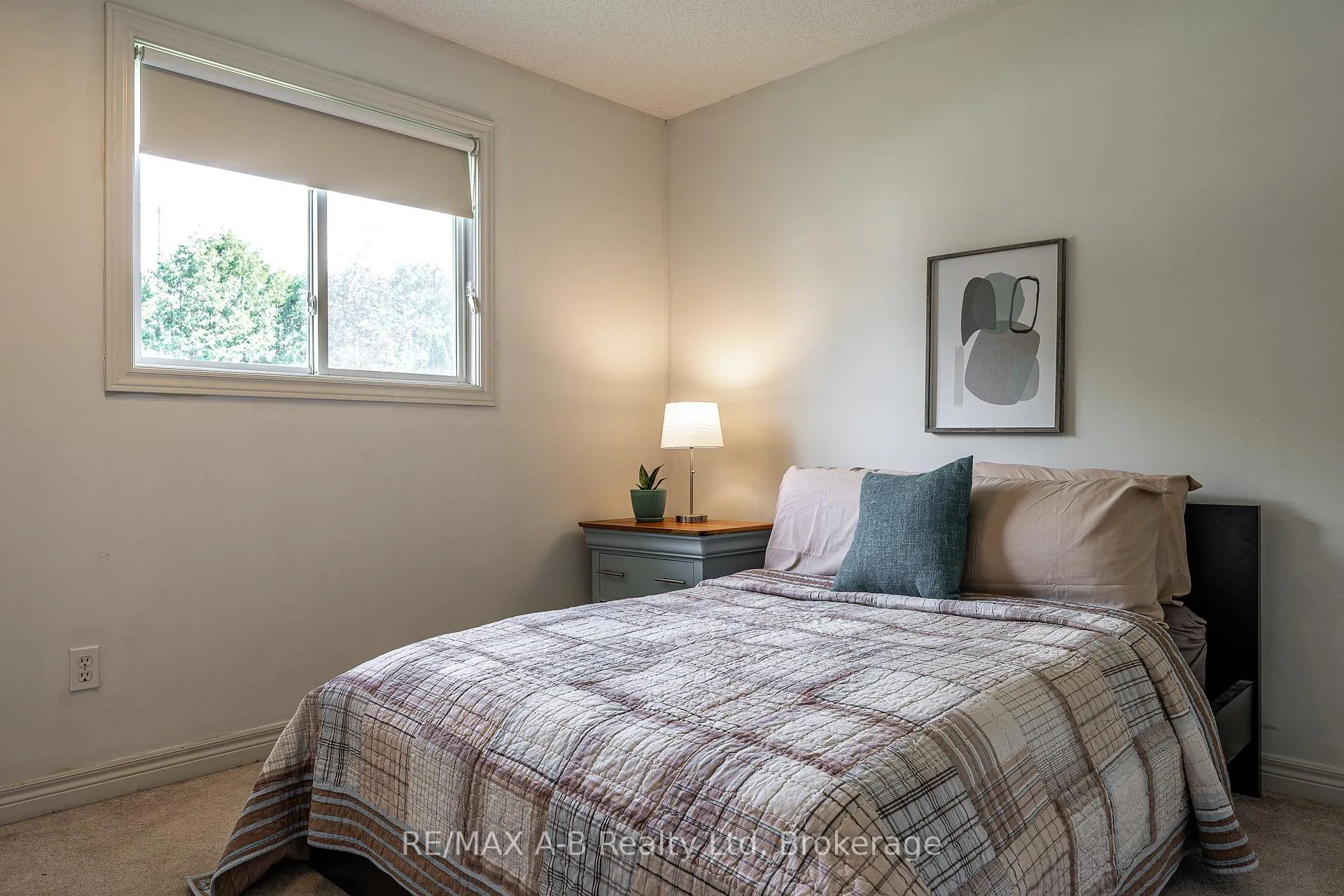 Photo 23 of 6 Meadowridge Court, St. Marys — HOMEH
