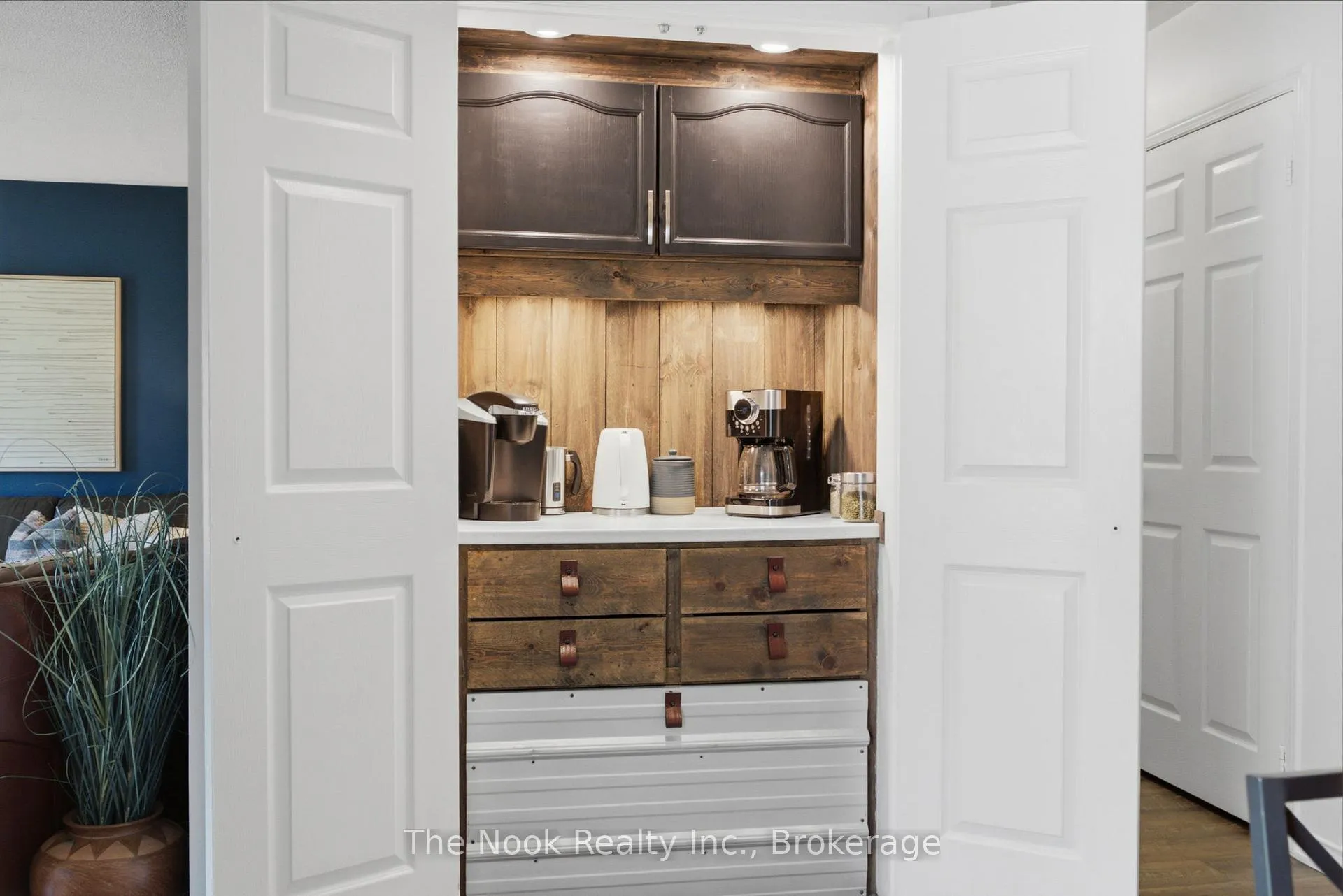 Photo 10 of 23 Thornbury Street, Clarington, Courtice — HOMEH