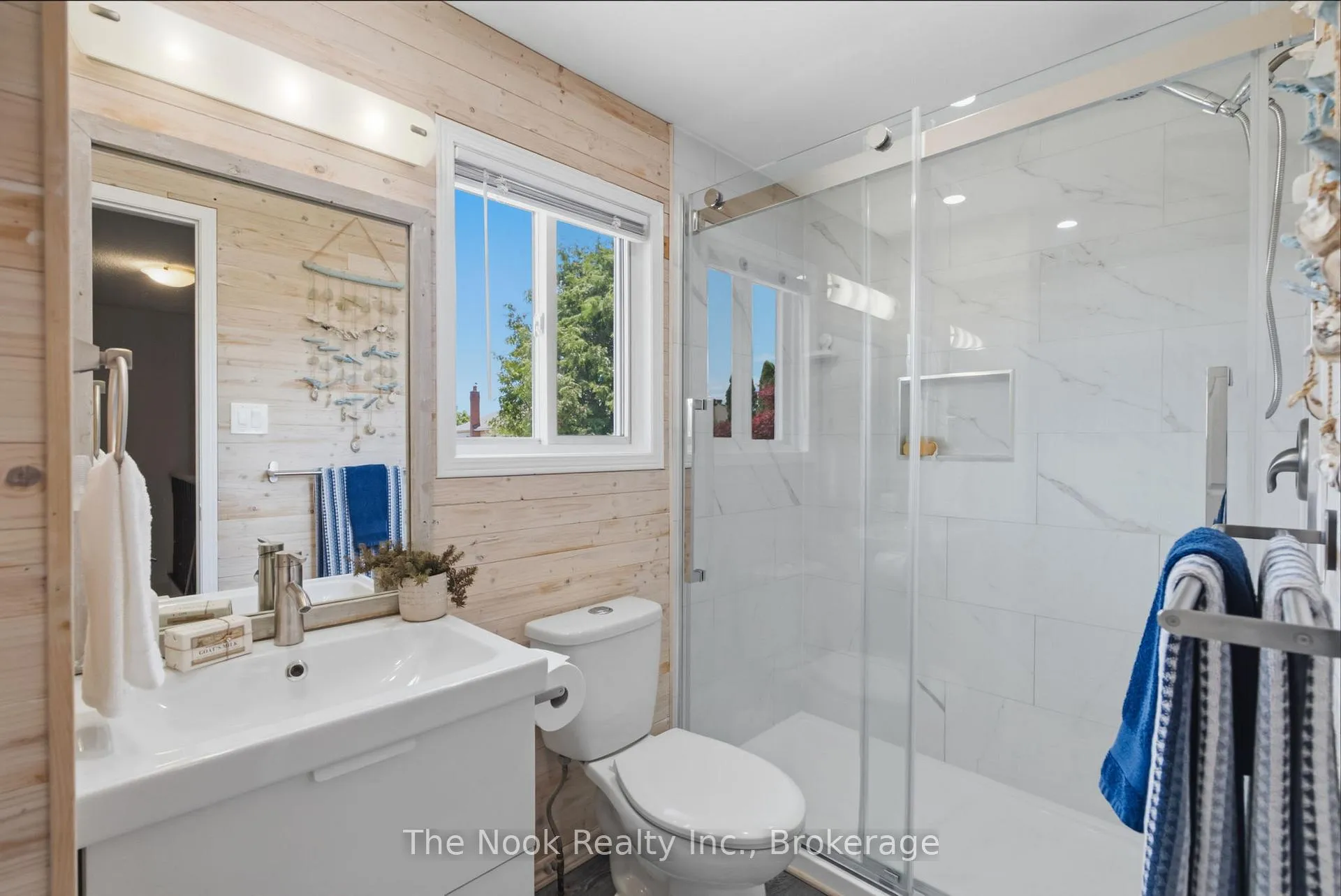 Photo 24 of 23 Thornbury Street, Clarington, Courtice — HOMEH