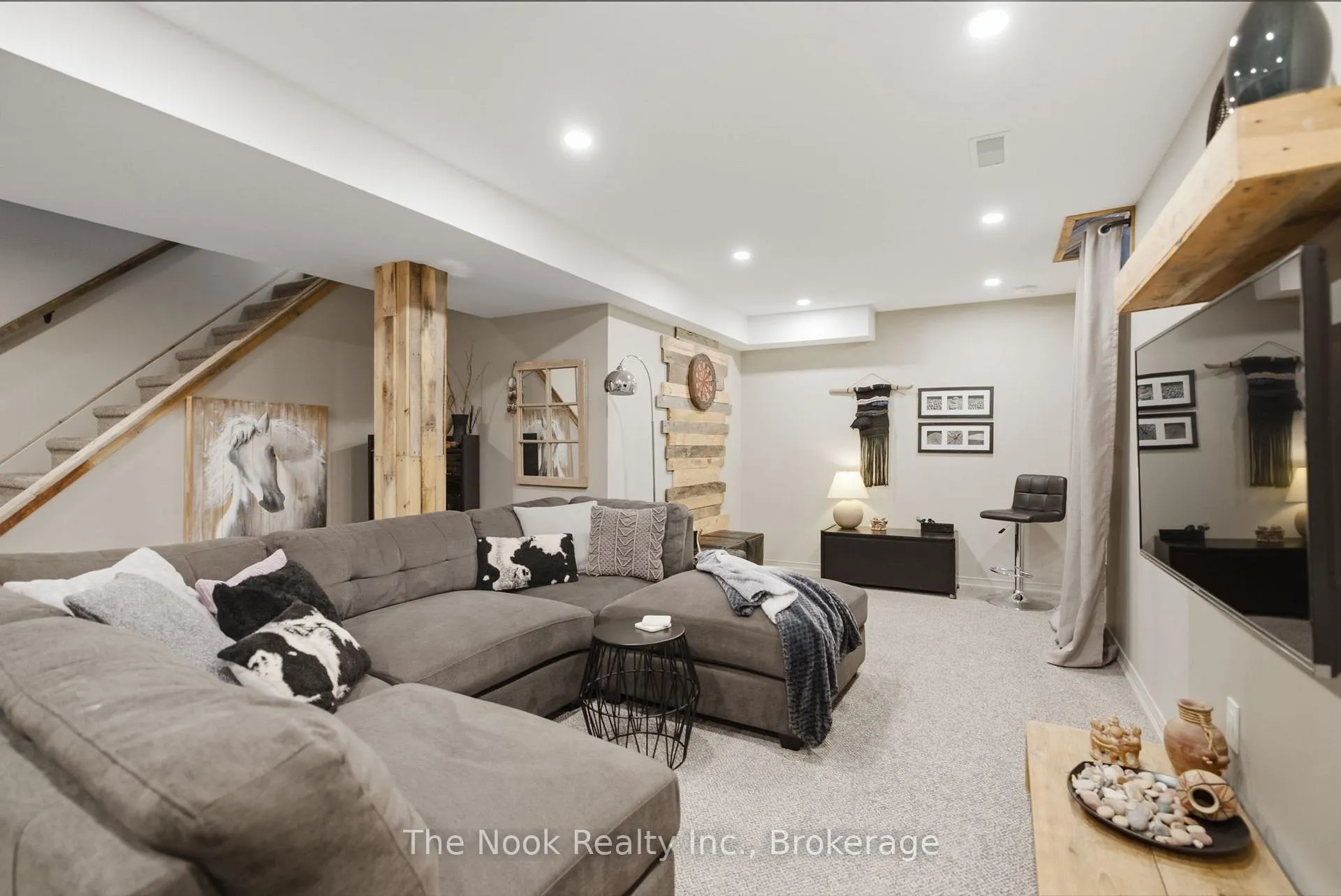 Photo 26 of 23 Thornbury Street, Clarington, Courtice — HOMEH