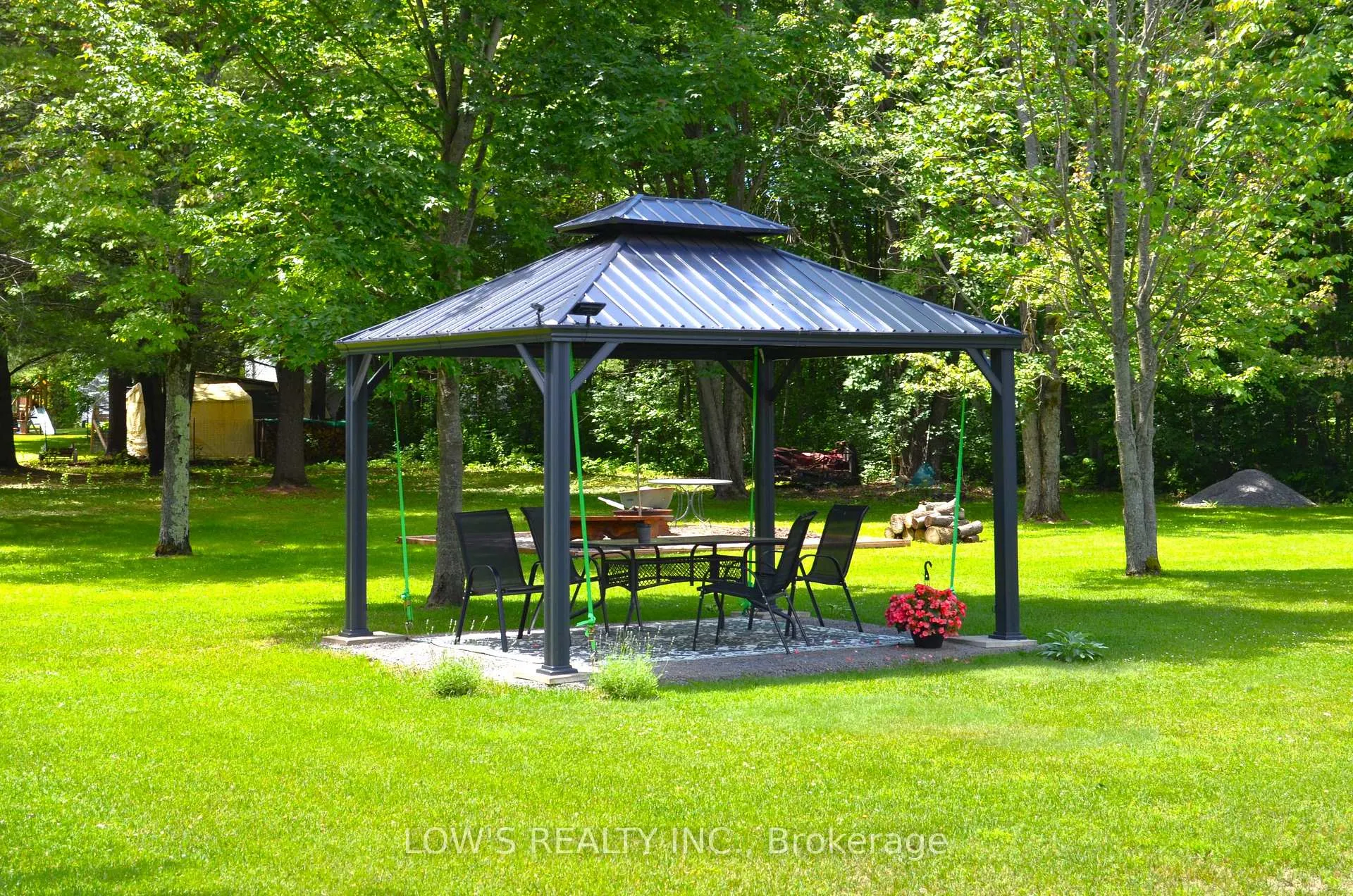 Photo 25 of 1504 Ste Anne Road, Champlain, Champlain Twp — HOMEH